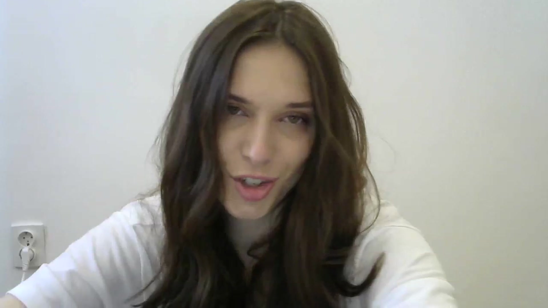 Gallery image thumbnail from HaleyReed's myfreecams stream on, 04/07/2024, 12:15 image 16 of 20
