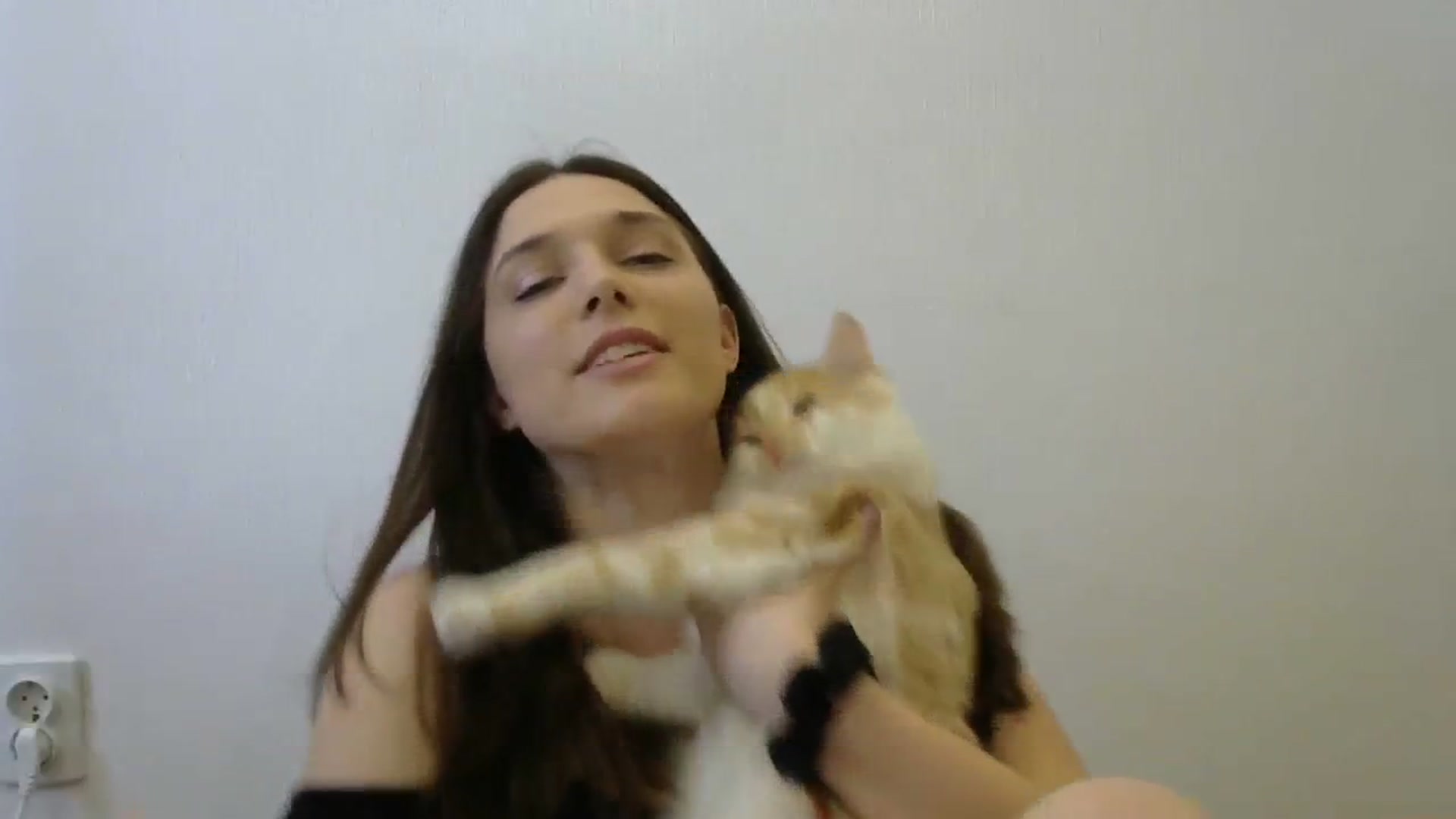 Gallery image thumbnail from HaleyReed's myfreecams stream on, 04/10/2024, 11:35 image 14 of 20