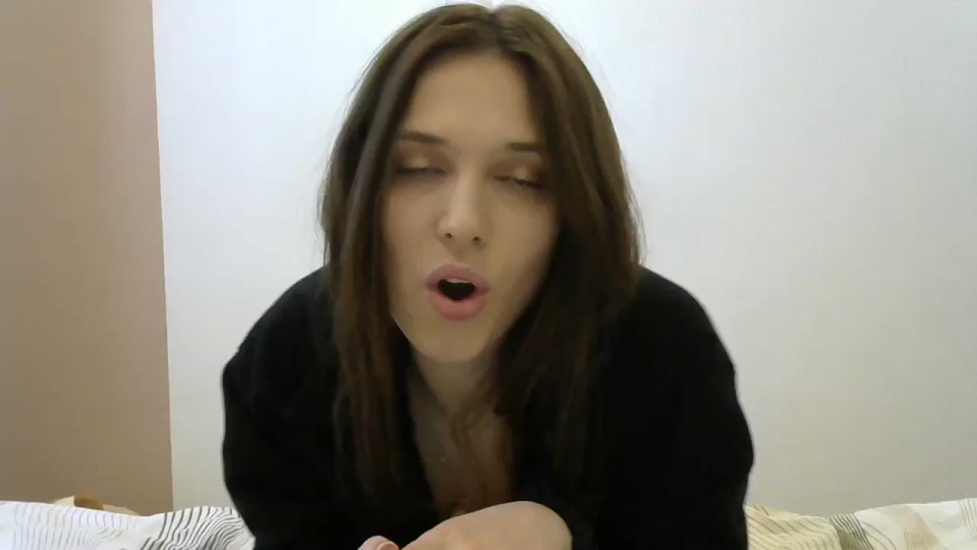 Gallery image thumbnail from HaleyReed's myfreecams stream on, 04/15/2024, 11:33 image 1 of 20
