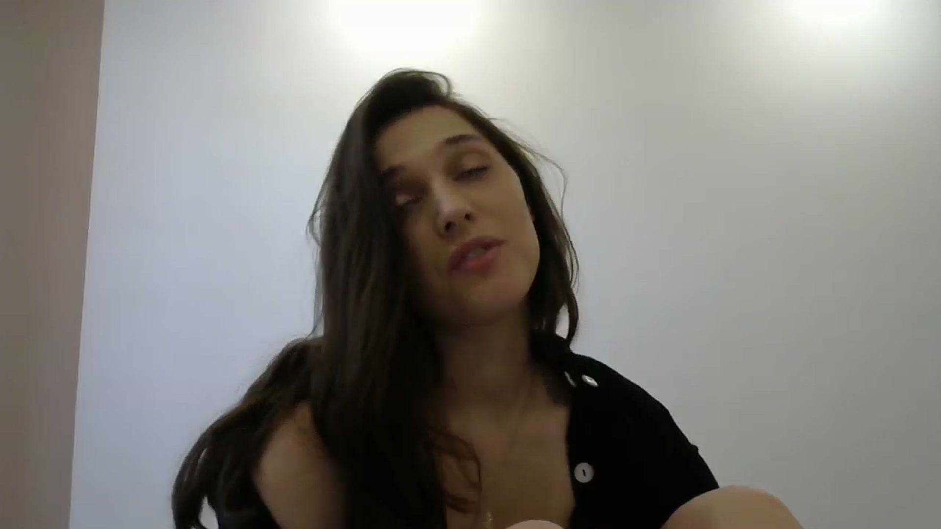 Gallery image thumbnail from HaleyReed's myfreecams stream on, 04/15/2024, 11:33 image 19 of 20