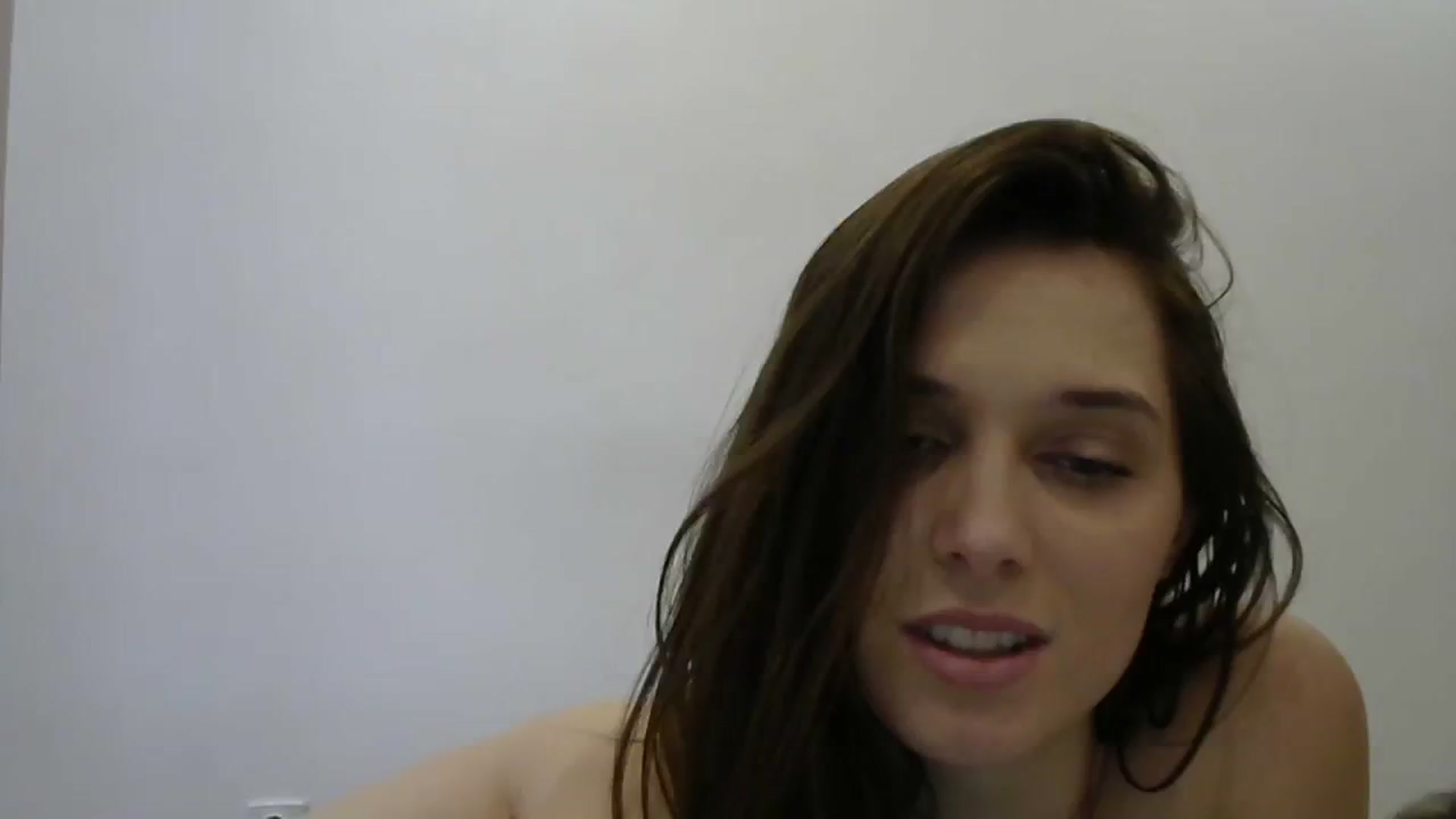 Gallery image thumbnail from HaleyReed's myfreecams stream on, 04/15/2024, 14:32 image 11 of 20