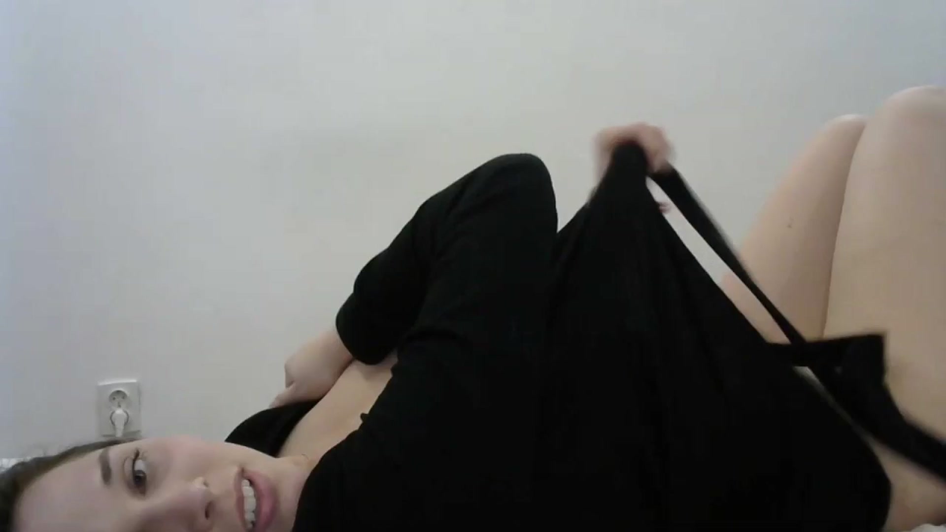 Gallery image thumbnail from HaleyReed's myfreecams stream on, 04/17/2024, 15:48 image 1 of 20