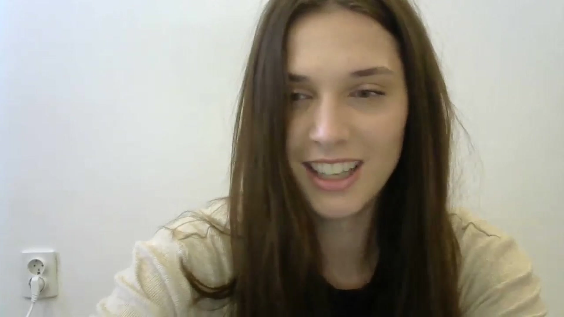 Gallery image thumbnail from HaleyReed's myfreecams stream on, 04/21/2024, 12:47 image 4 of 20