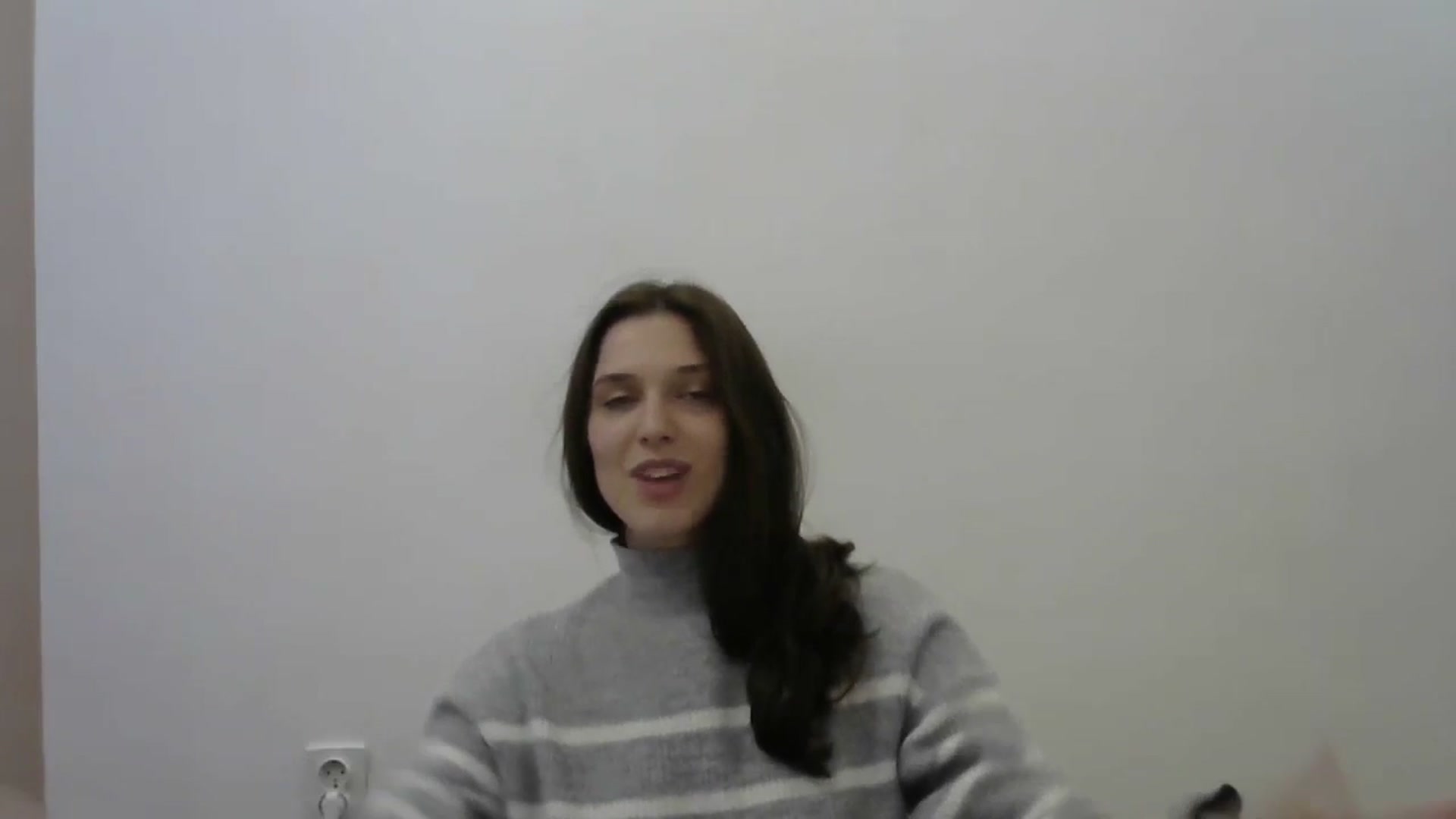 Gallery image thumbnail from HaleyReed's myfreecams stream on, 04/21/2024, 14:43 image 17 of 20