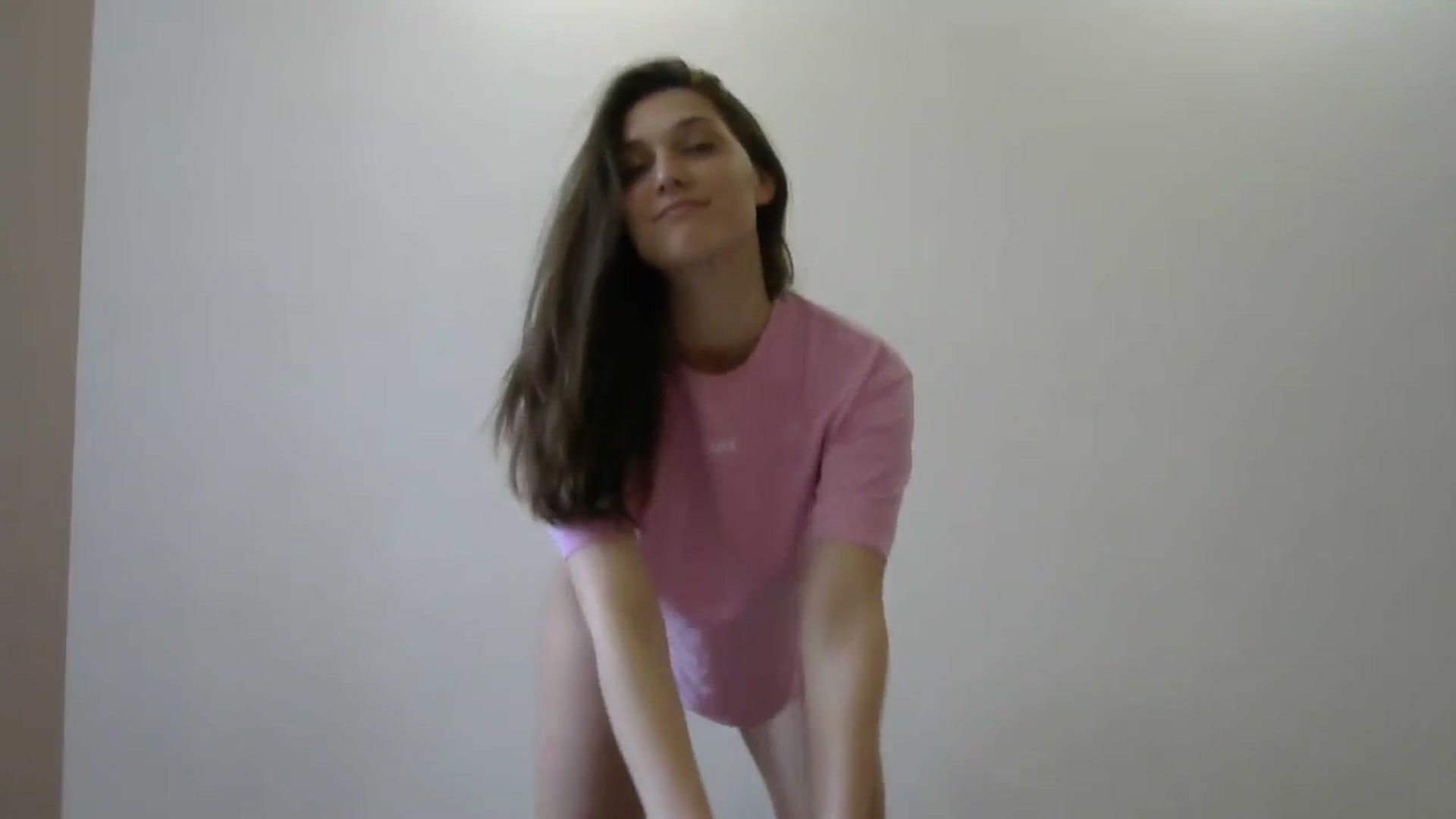 Gallery image thumbnail from HaleyReed's myfreecams stream on, 04/22/2024, 12:19 image 4 of 20
