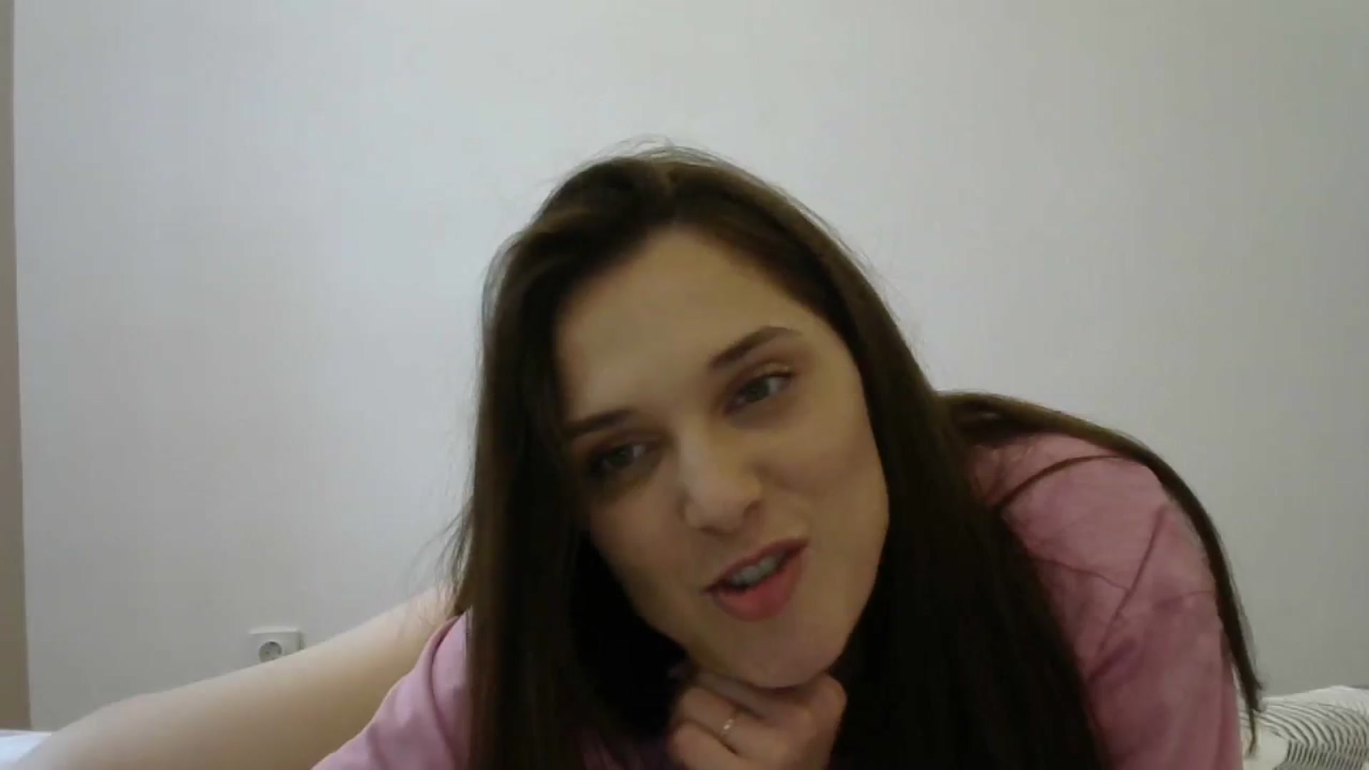 Gallery image thumbnail from HaleyReed's myfreecams stream on, 04/22/2024, 12:19 image 19 of 20