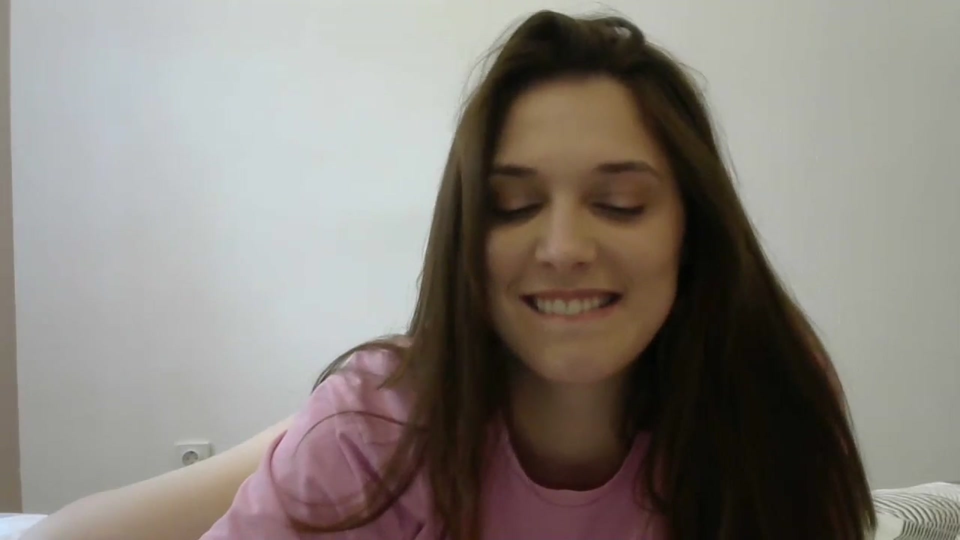 Gallery image thumbnail from HaleyReed's myfreecams stream on, 04/22/2024, 12:19 image 16 of 20