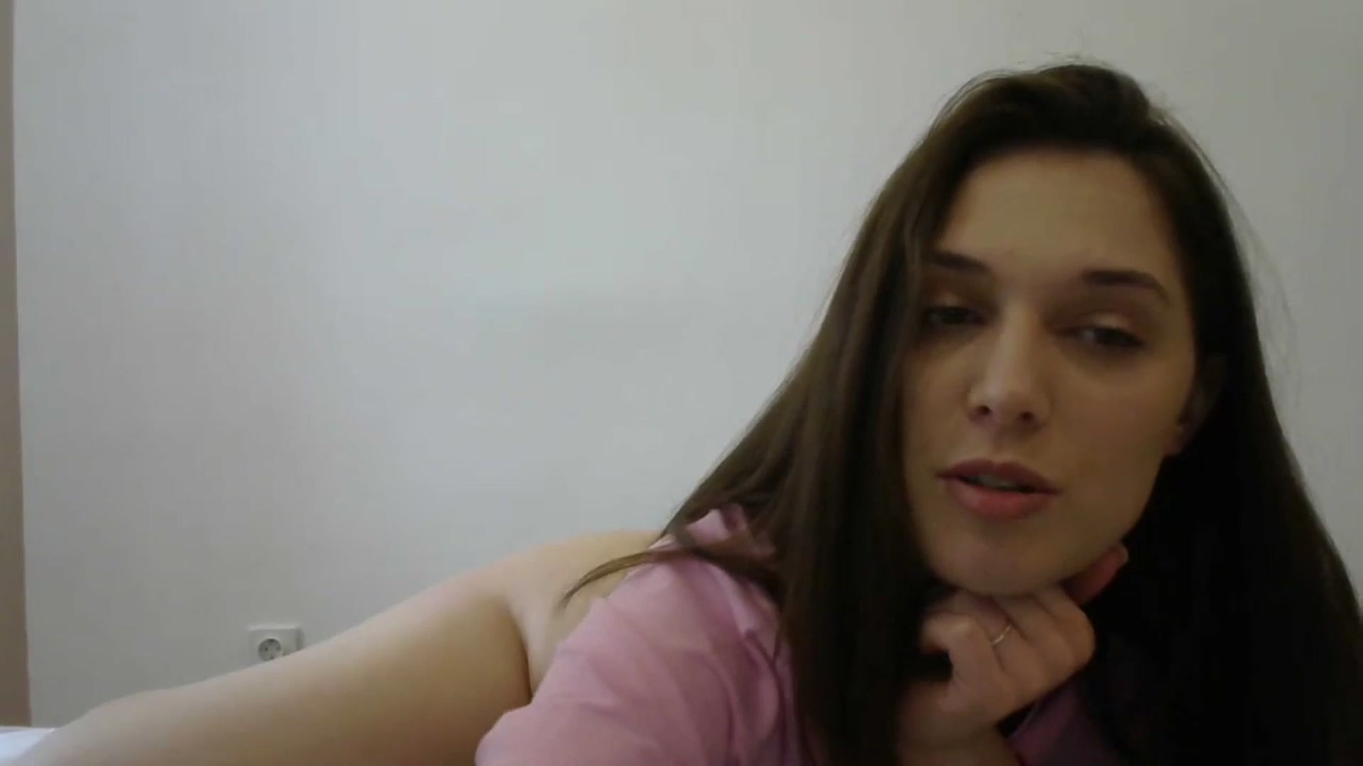 Gallery image thumbnail from HaleyReed's myfreecams stream on, 04/22/2024, 12:19 image 18 of 20
