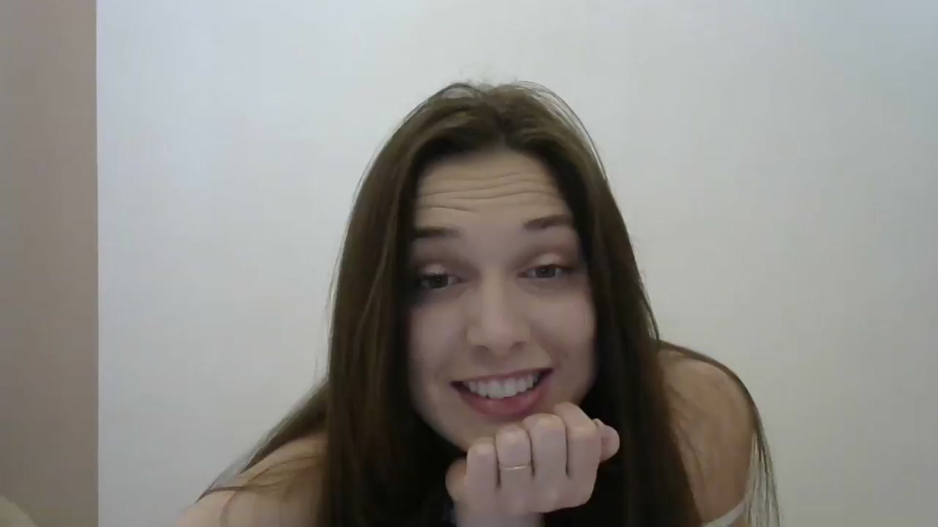Gallery image thumbnail from HaleyReed's myfreecams stream on, 04/24/2024, 11:19 image 17 of 20