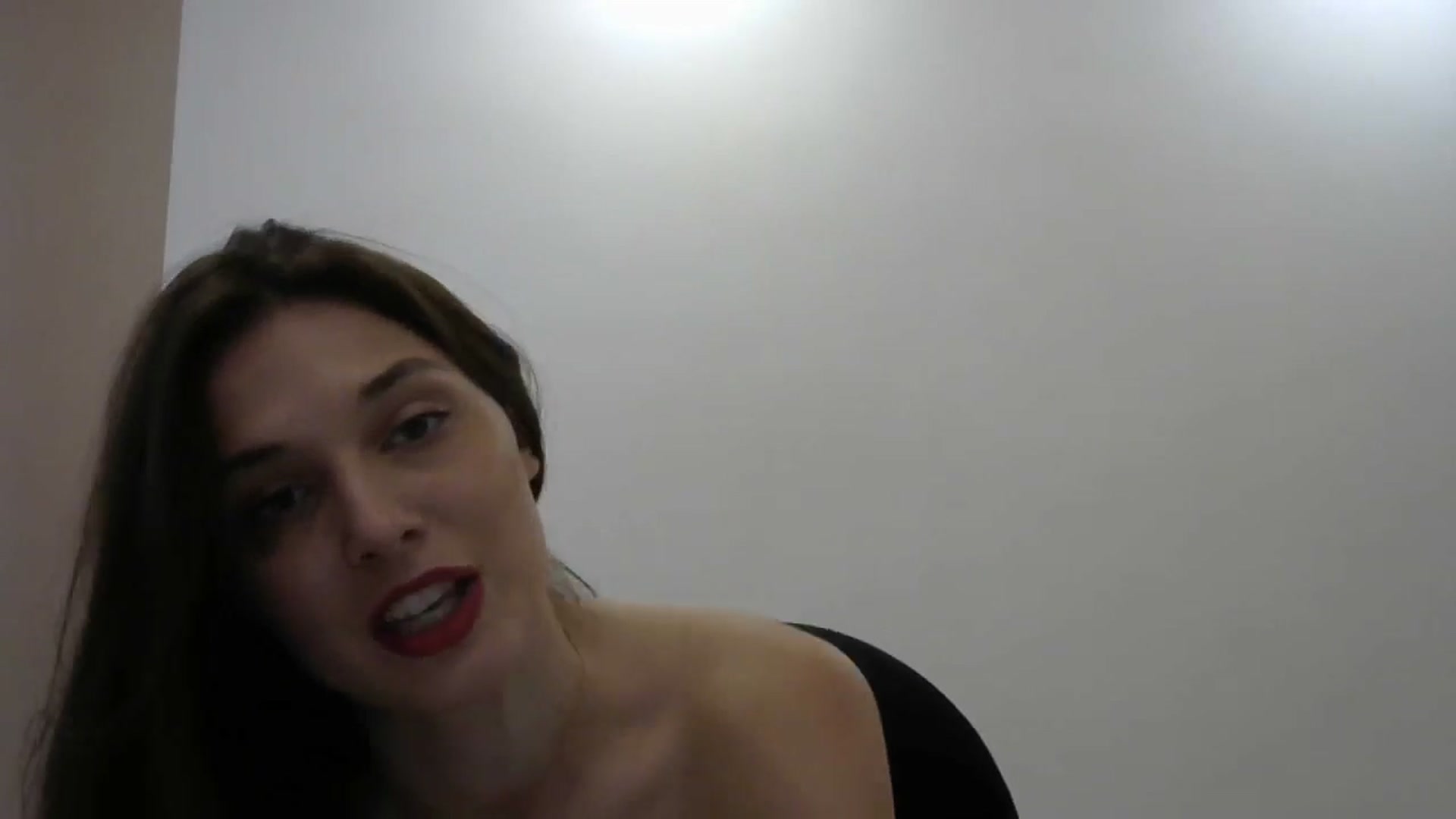 Gallery image thumbnail from HaleyReed's myfreecams stream on, 04/26/2024, 11:51 image 16 of 20