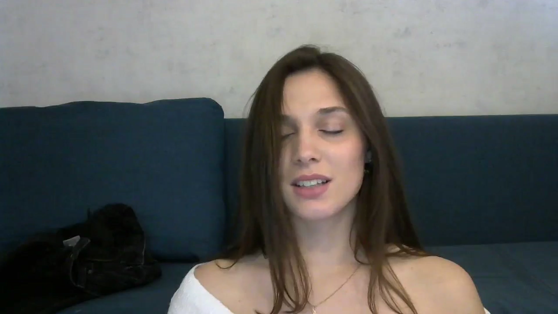 Gallery image thumbnail from HaleyReed's myfreecams stream on, 04/29/2024, 14:19 image 19 of 20