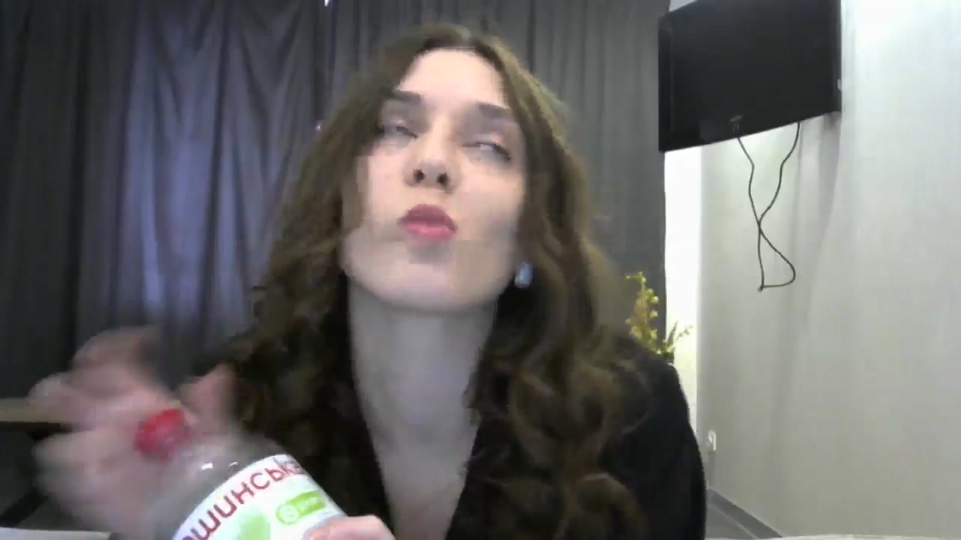 Gallery image thumbnail from HaleyReed's myfreecams stream on, 05/02/2024, 11:36 image 8 of 20