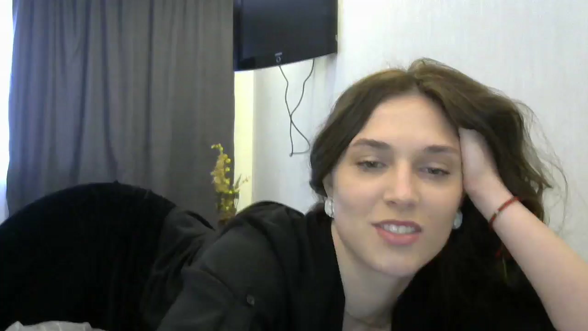 Gallery image thumbnail from HaleyReed's myfreecams stream on, 05/02/2024, 12:18 image 9 of 20