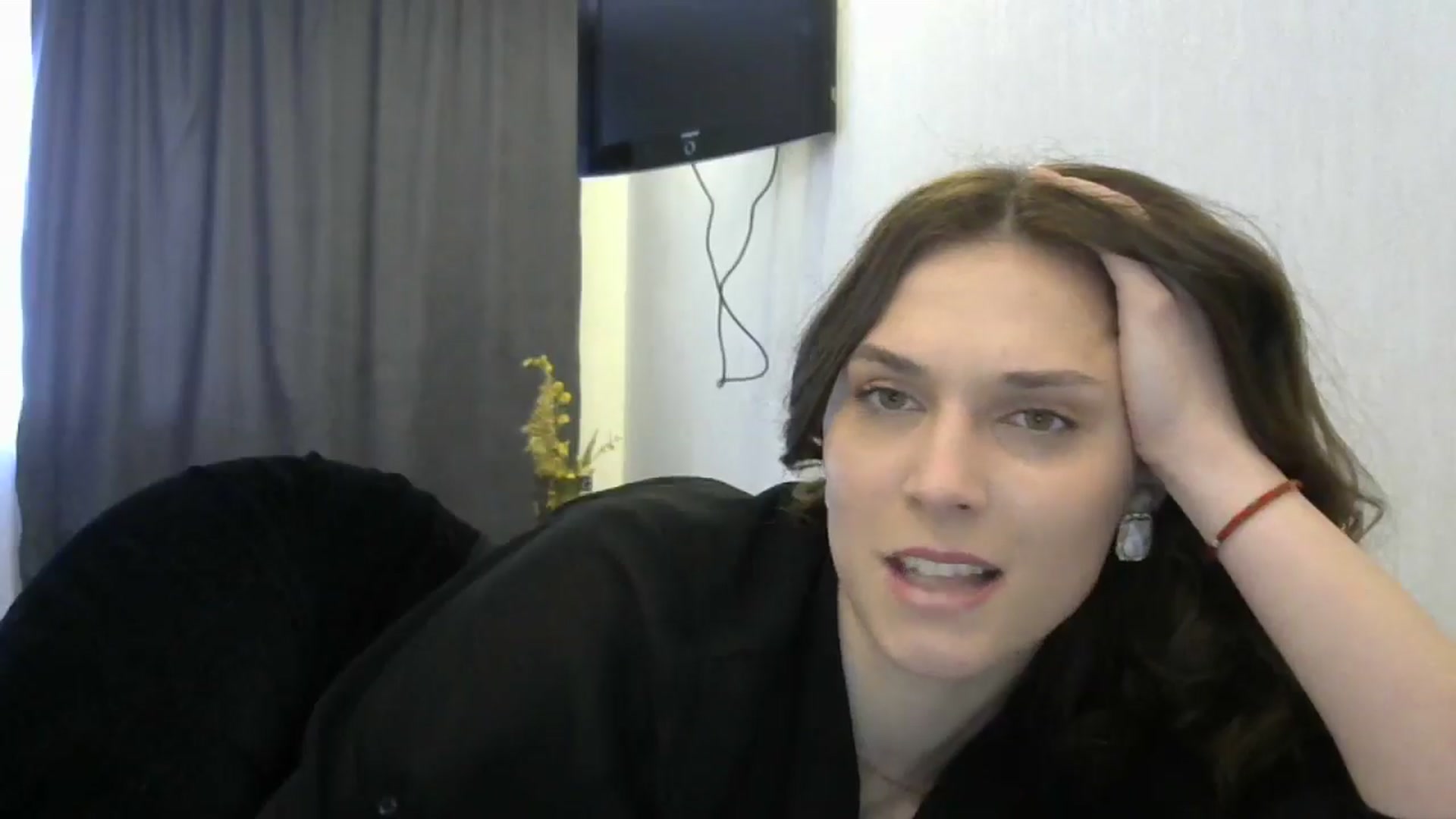 Gallery image thumbnail from HaleyReed's myfreecams stream on, 05/02/2024, 12:18 image 12 of 20