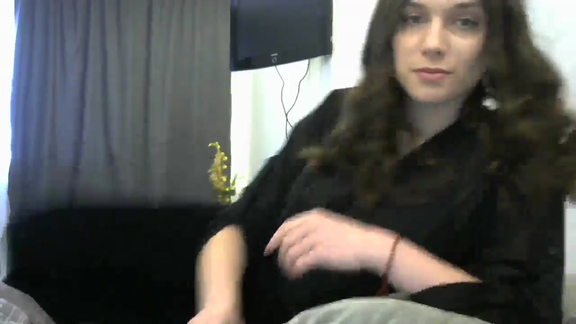 Gallery image thumbnail from HaleyReed's myfreecams stream on, 05/02/2024, 12:18 image 3 of 20