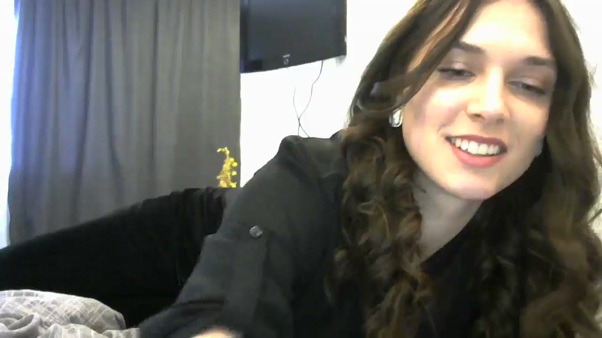 Gallery image thumbnail from HaleyReed's myfreecams stream on, 05/02/2024, 12:18 image 6 of 20