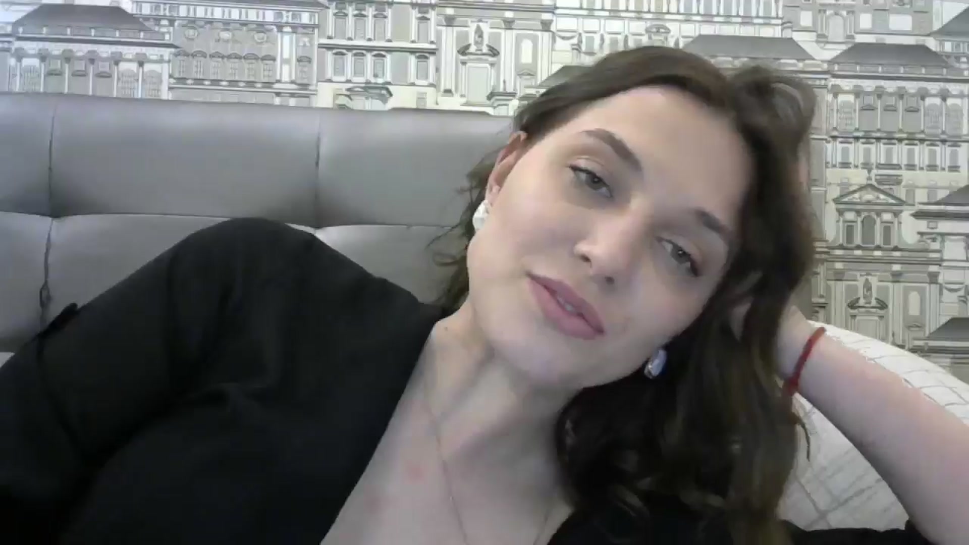Gallery image thumbnail from HaleyReed's myfreecams stream on, 05/02/2024, 13:12 image 12 of 20
