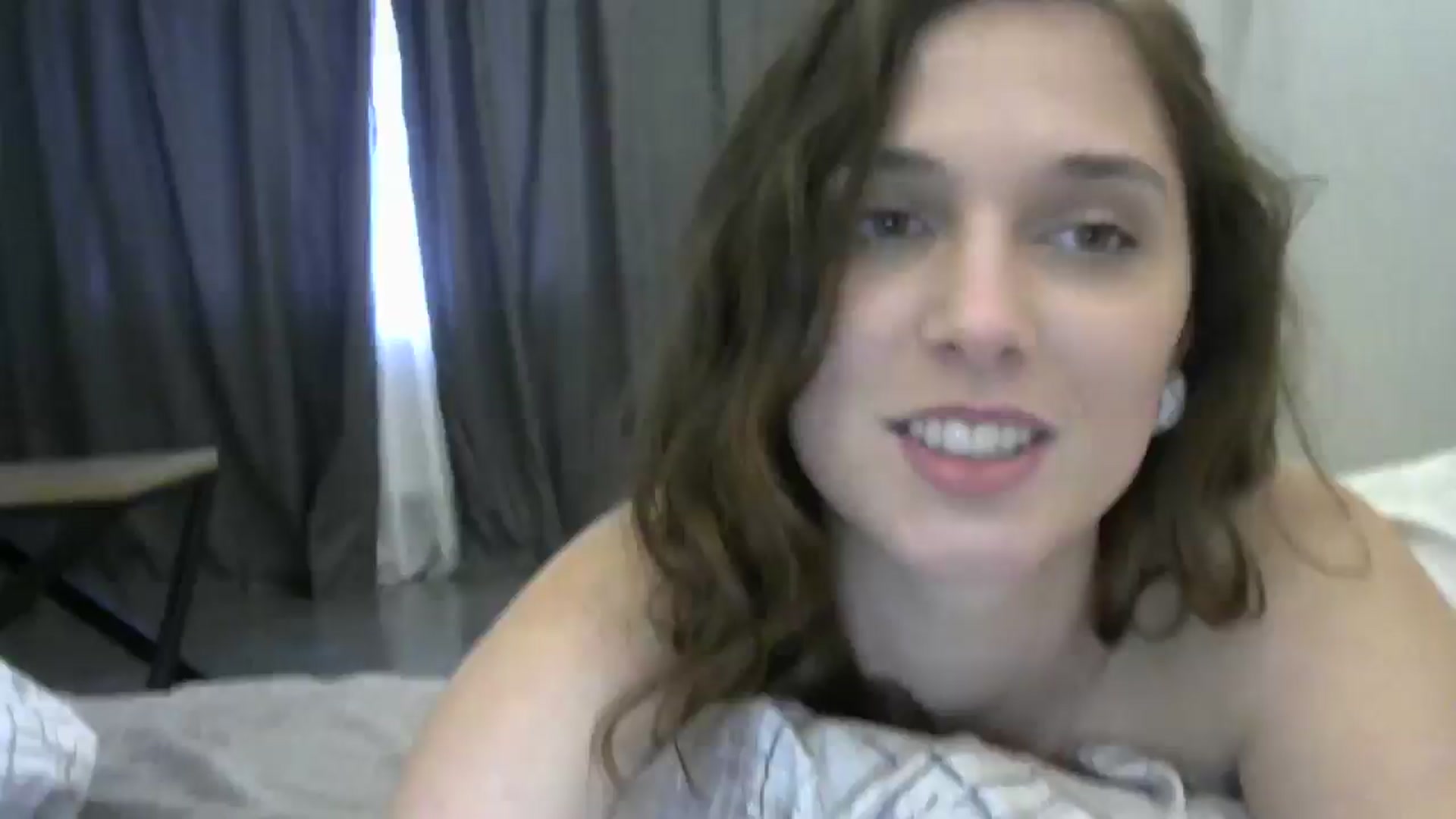 Gallery image thumbnail from HaleyReed's myfreecams stream on, 05/02/2024, 15:48 image 17 of 20