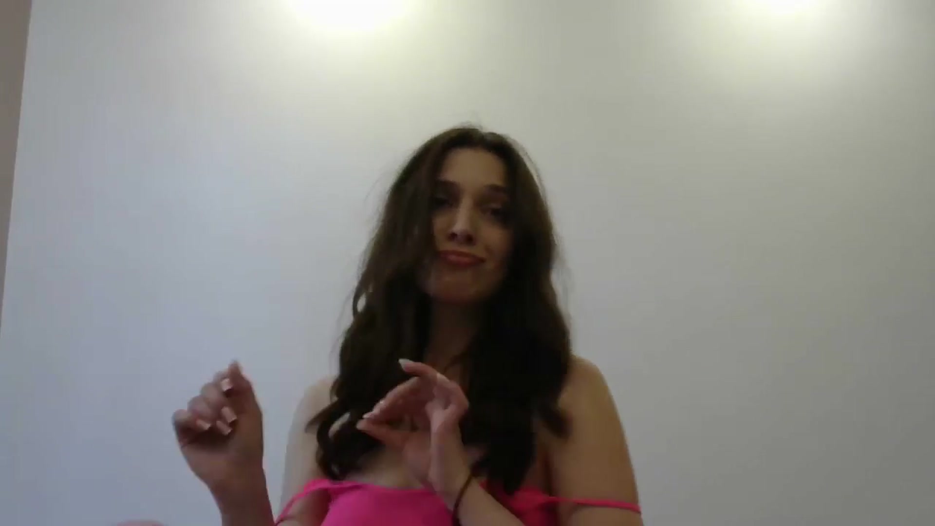 Gallery image thumbnail from HaleyReed's myfreecams stream on, 05/04/2024, 12:53 image 14 of 20