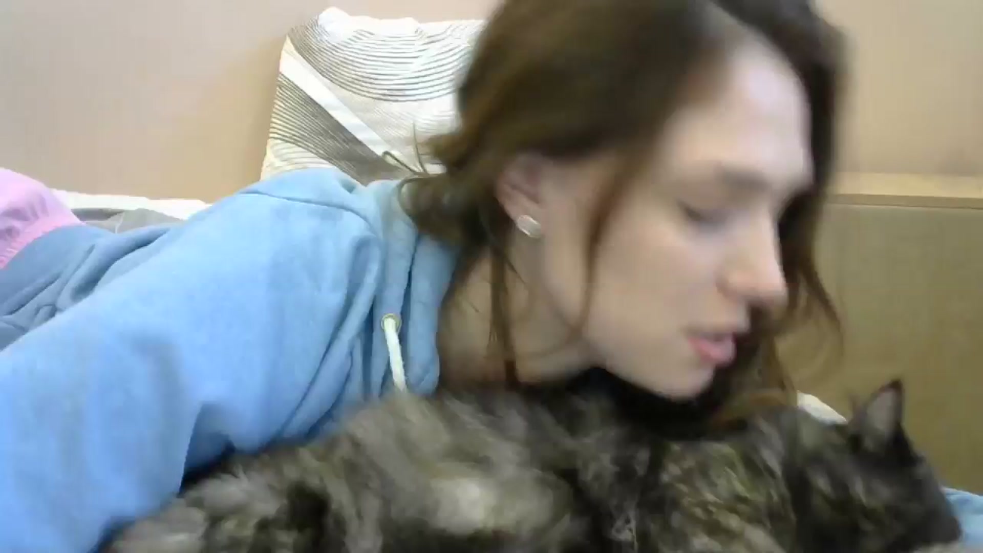 Gallery image thumbnail from HaleyReed's myfreecams stream on, 05/04/2024, 14:46 image 14 of 20