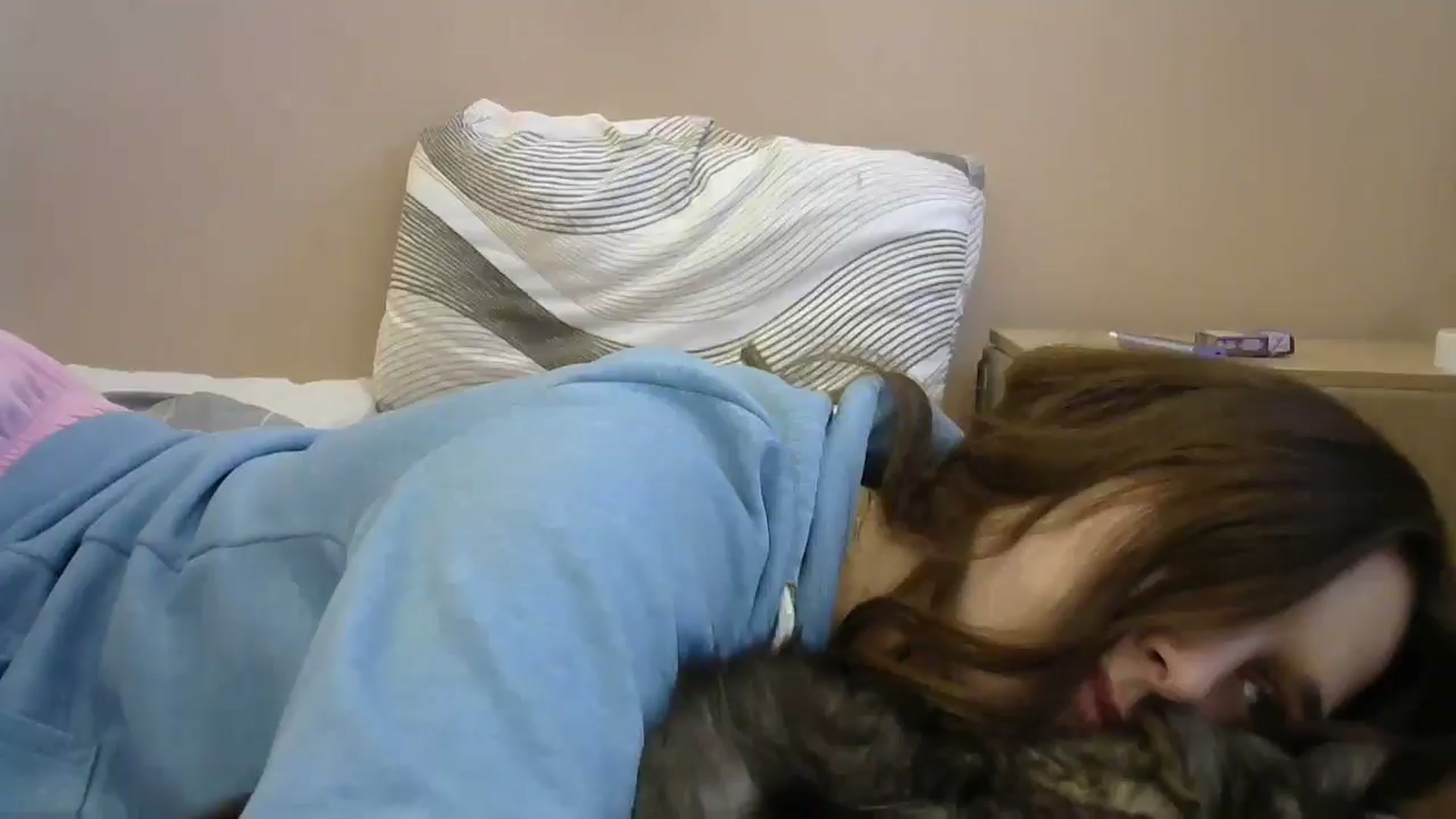 Gallery image thumbnail from HaleyReed's myfreecams stream on, 05/04/2024, 14:46 image 6 of 20