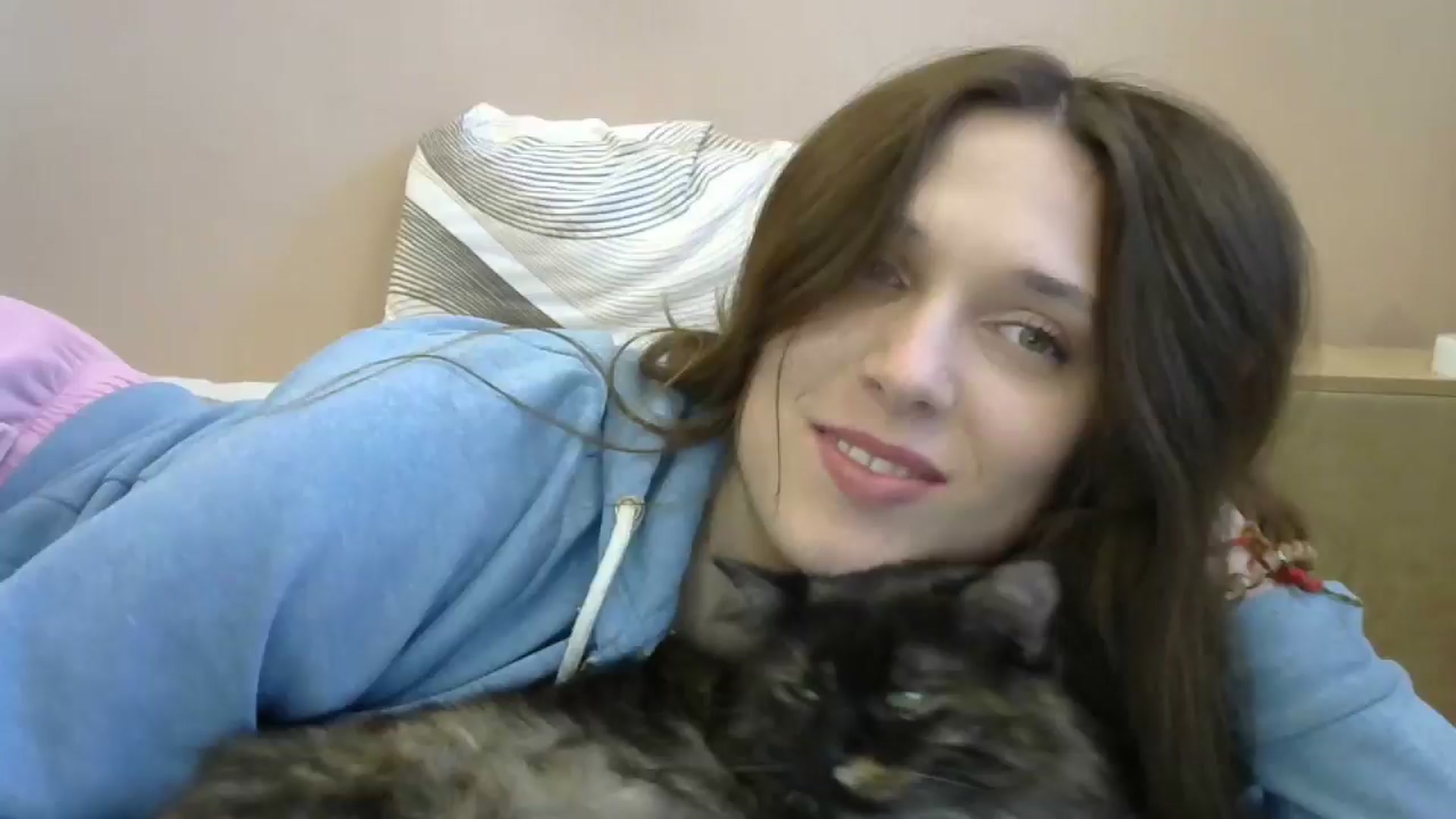 Gallery image thumbnail from HaleyReed's myfreecams stream on, 05/04/2024, 14:46 image 4 of 20