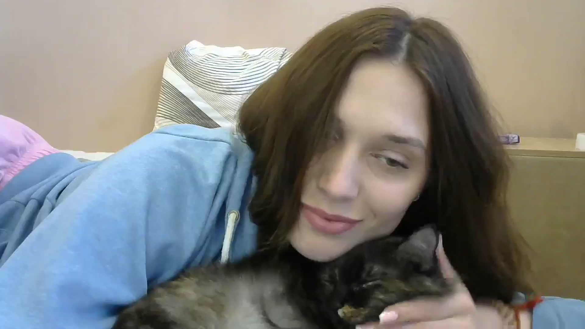 Gallery image thumbnail from HaleyReed's myfreecams stream on, 05/04/2024, 14:46 image 3 of 20