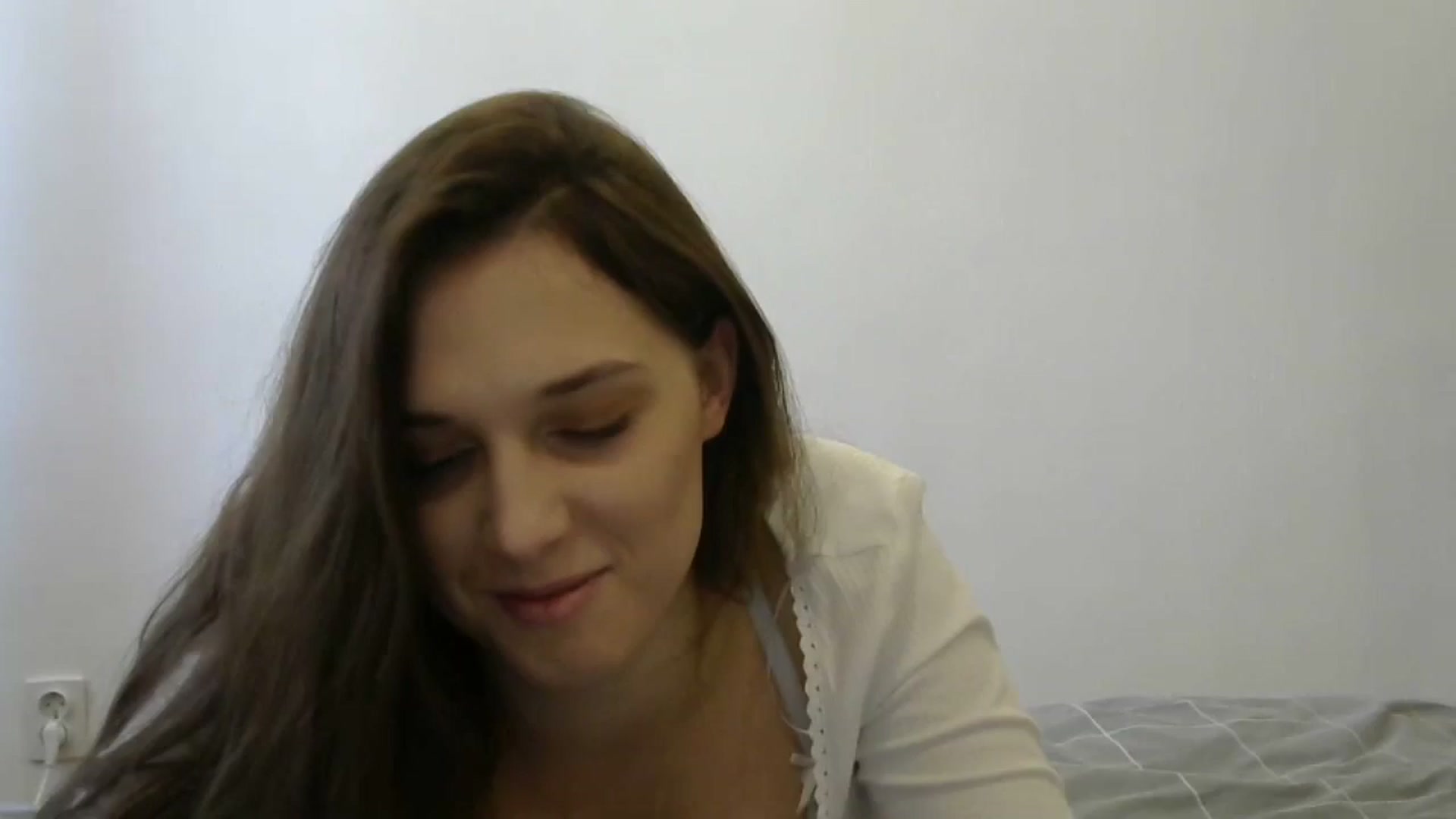 Gallery image thumbnail from HaleyReed's myfreecams stream on, 05/05/2024, 09:05 image 17 of 20