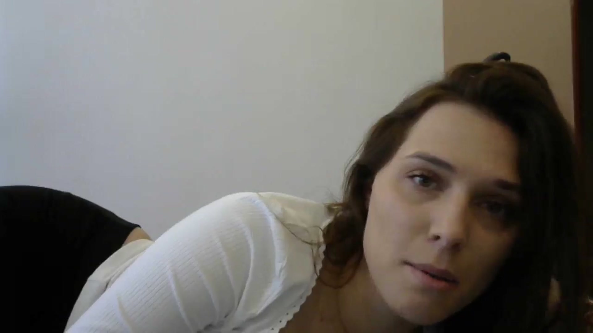 Gallery image thumbnail from HaleyReed's myfreecams stream on, 05/05/2024, 09:05 image 13 of 20