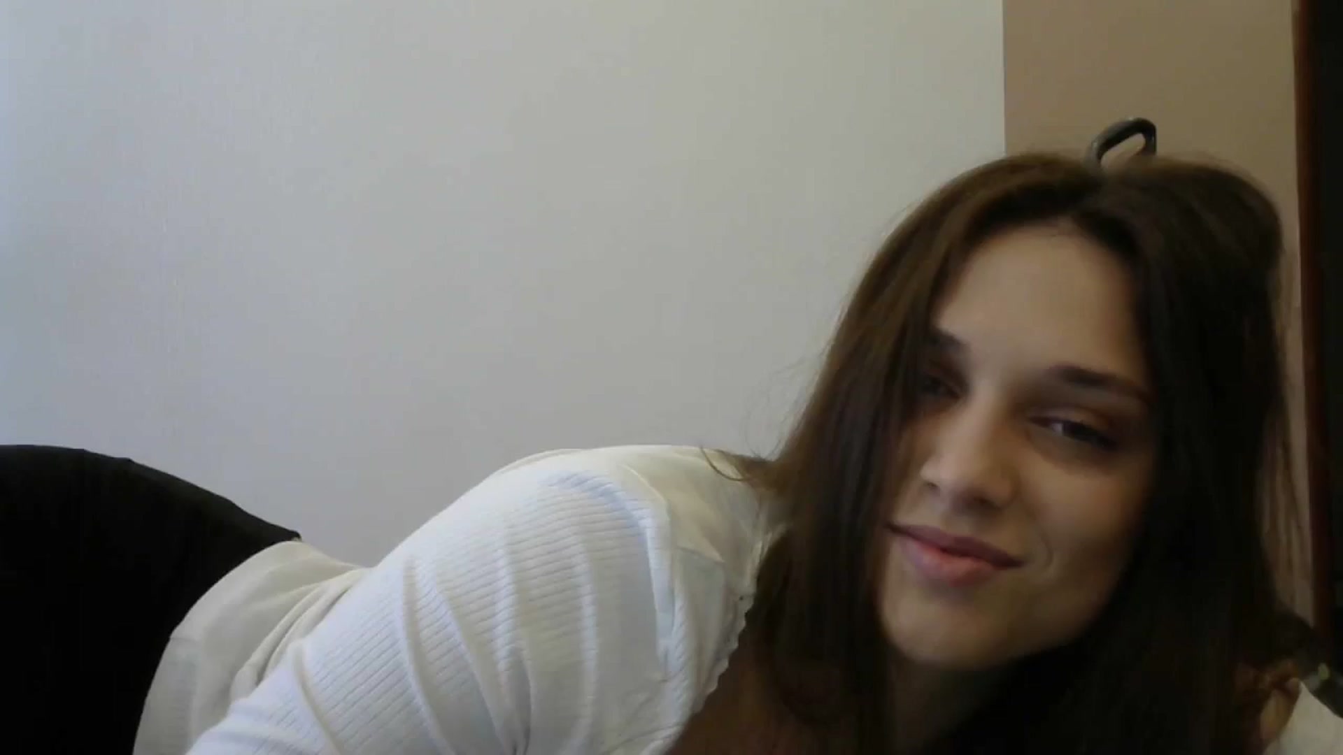 Gallery image thumbnail from HaleyReed's myfreecams stream on, 05/05/2024, 09:05 image 10 of 20
