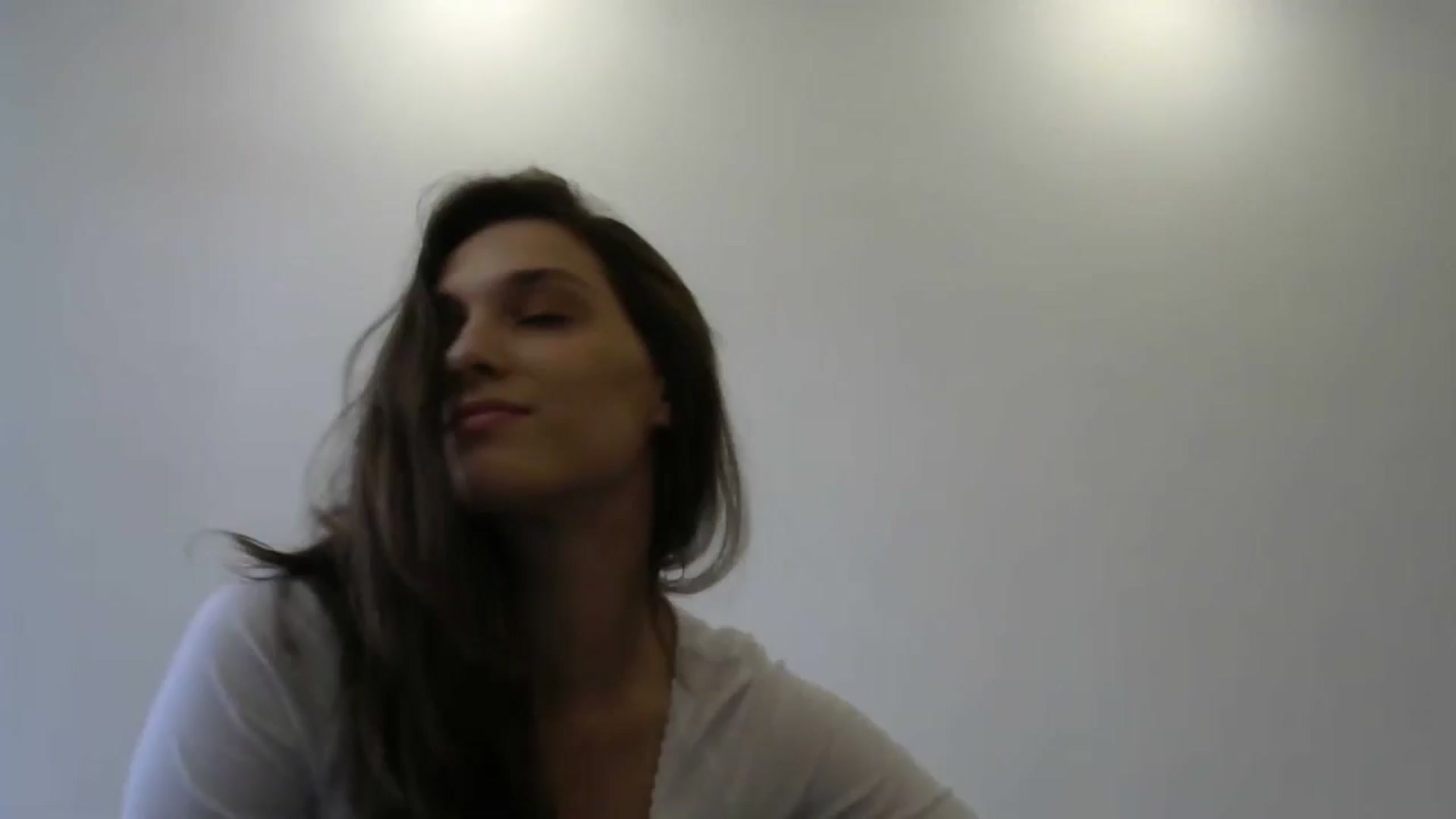 Gallery image thumbnail from HaleyReed's myfreecams stream on, 05/05/2024, 10:36 image 7 of 20