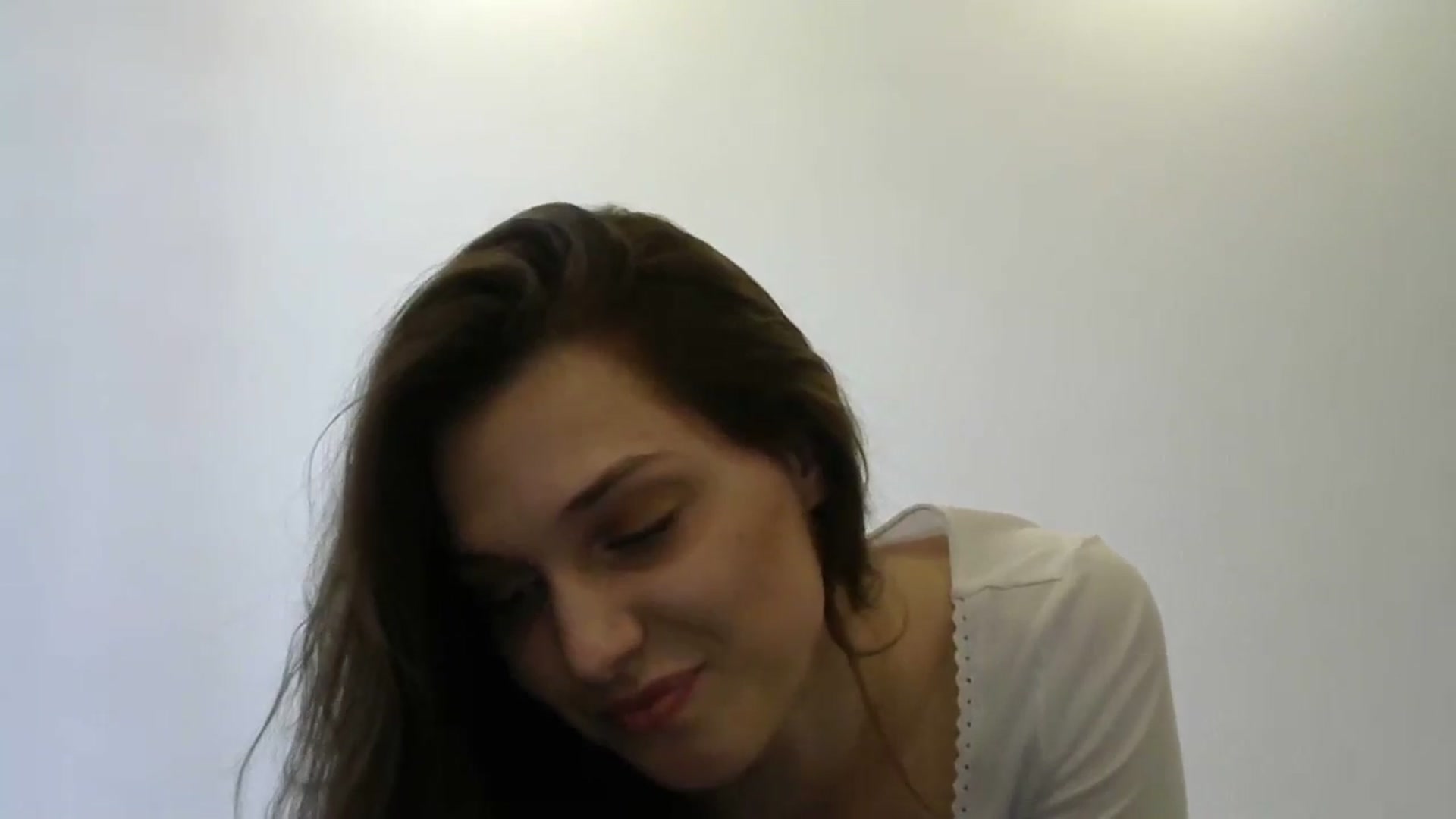 Gallery image thumbnail from HaleyReed's myfreecams stream on, 05/05/2024, 10:52 image 15 of 20