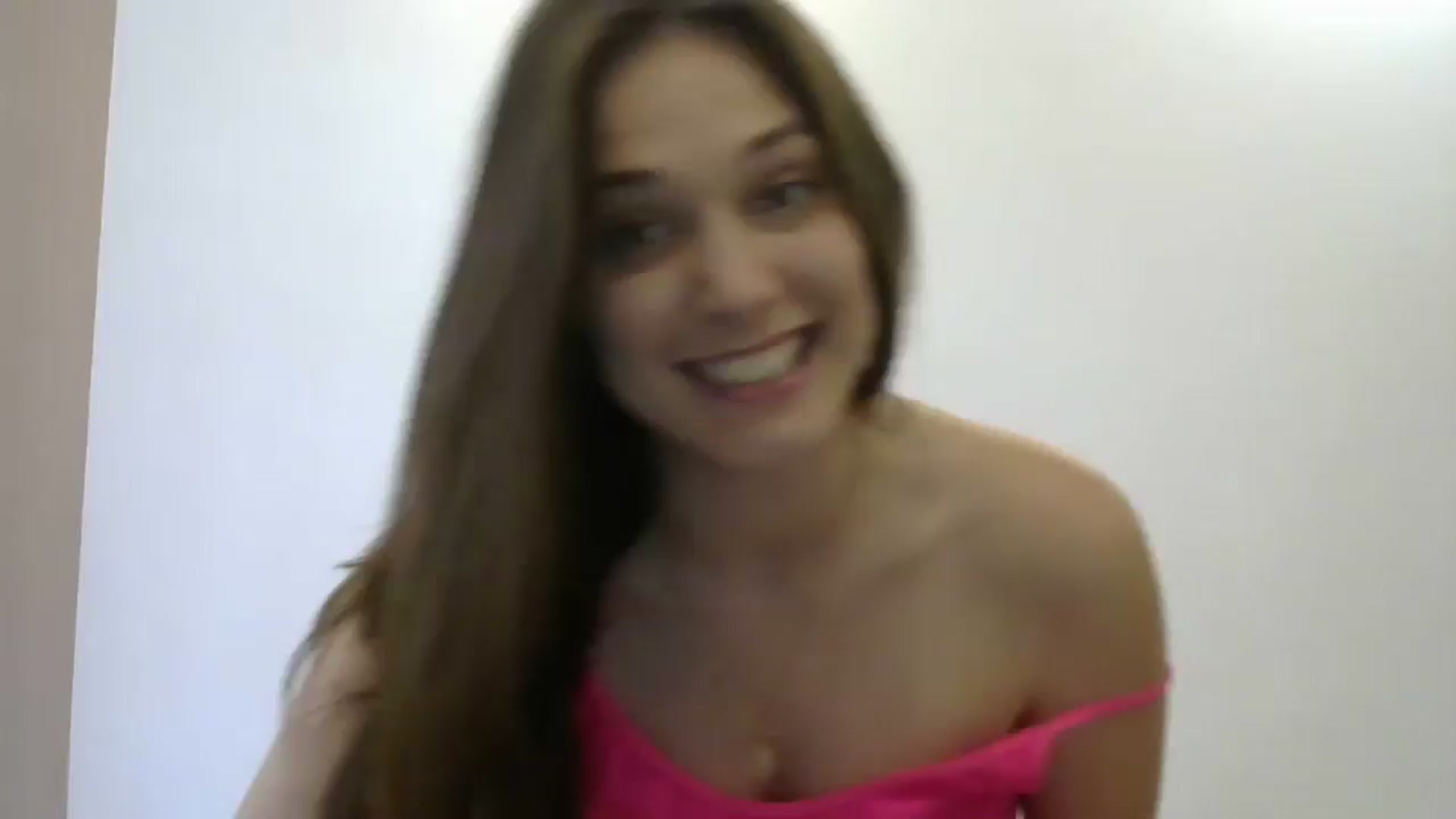 Gallery image thumbnail from HaleyReed's myfreecams stream on, 05/07/2024, 09:43 image 19 of 20