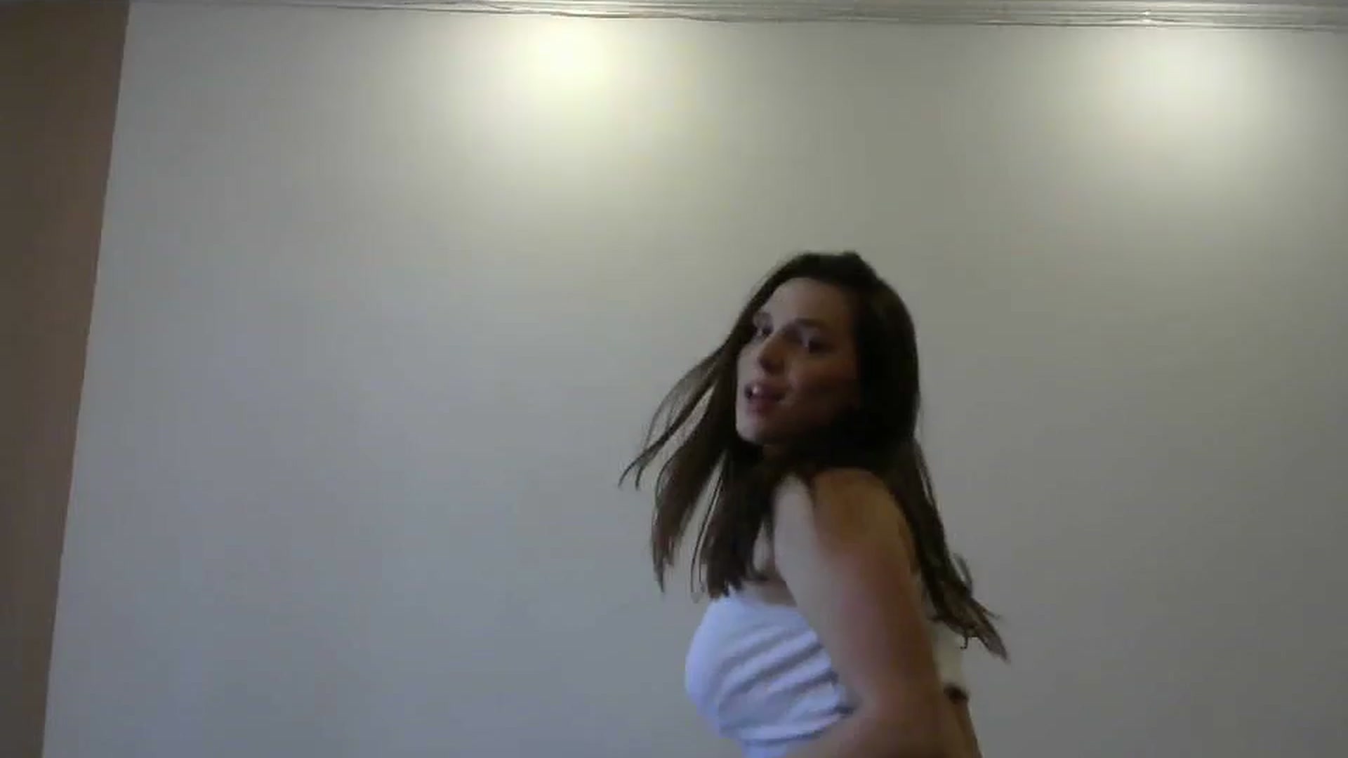 Gallery image thumbnail from HaleyReed's myfreecams stream on, 05/08/2024, 12:20 image 5 of 20