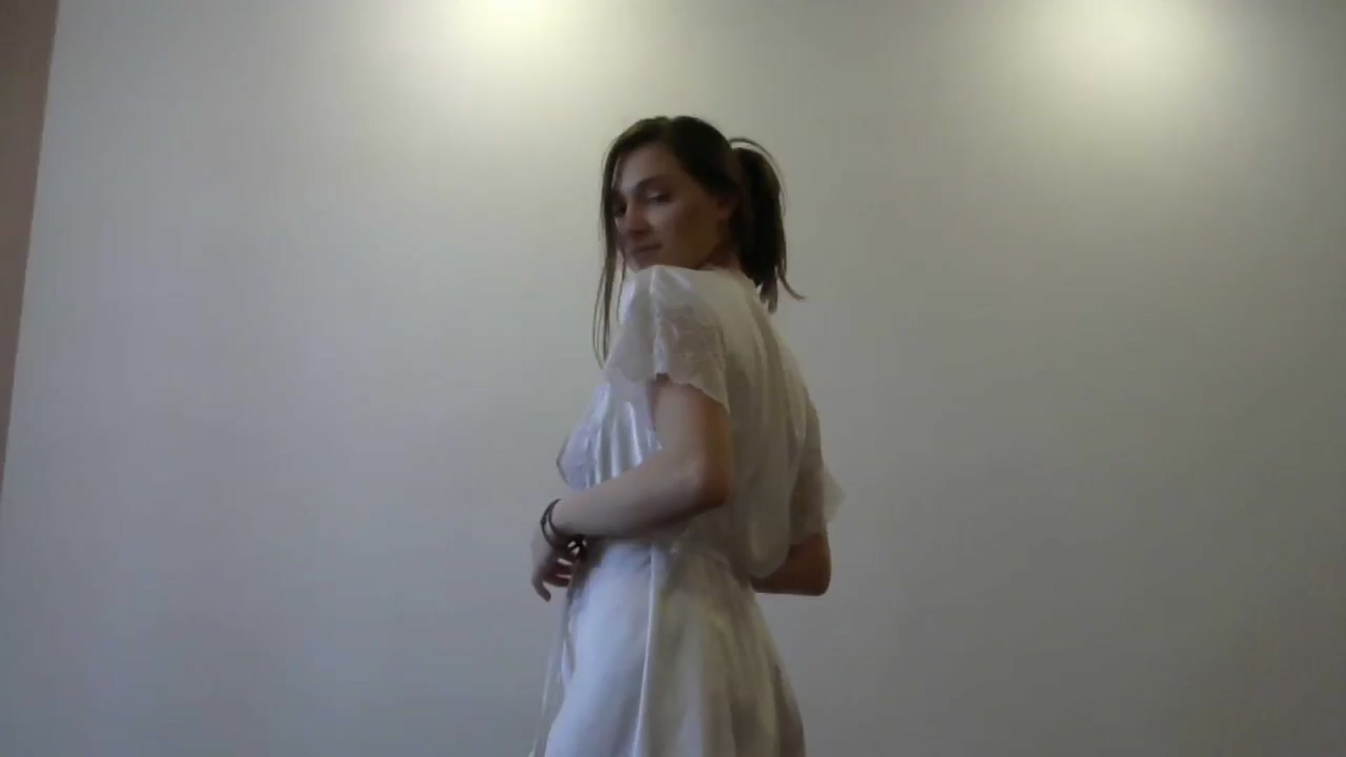 Gallery image thumbnail from HaleyReed's myfreecams stream on, 05/09/2024, 11:25 image 14 of 20