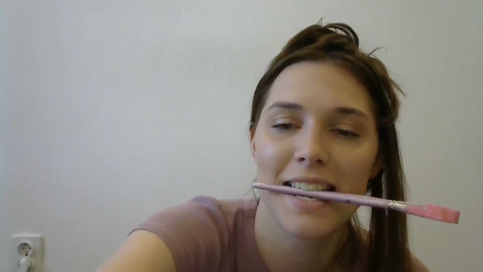 Gallery image thumbnail from HaleyReed's myfreecams stream on, 05/09/2024, 12:30 image 18 of 20