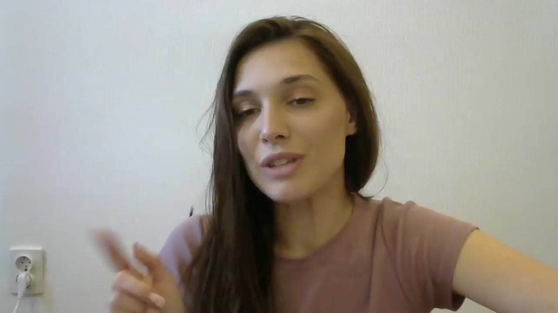 Gallery image thumbnail from HaleyReed's myfreecams stream on, 05/09/2024, 14:15 image 5 of 20