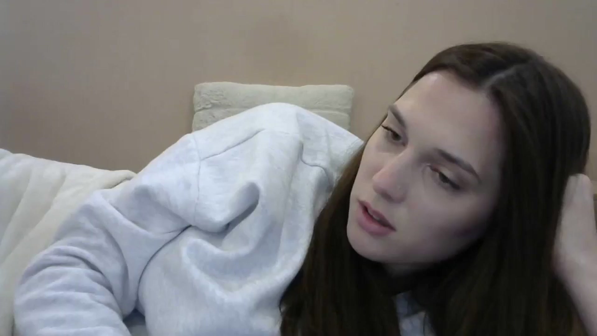Gallery image thumbnail from HaleyReed's myfreecams stream on, 05/12/2024, 16:18 image 19 of 20