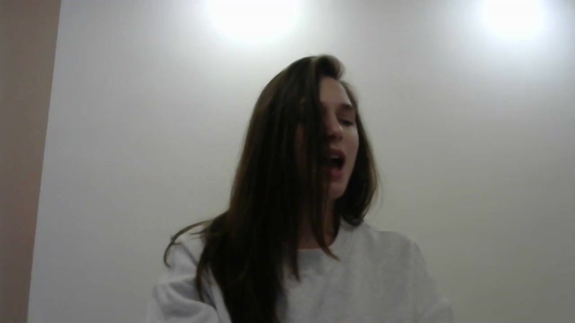 Gallery image thumbnail from HaleyReed's myfreecams stream on, 05/12/2024, 17:23 image 10 of 20