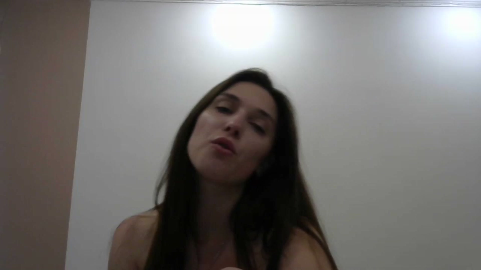Gallery image thumbnail from HaleyReed's myfreecams stream on, 05/12/2024, 17:54 image 14 of 20