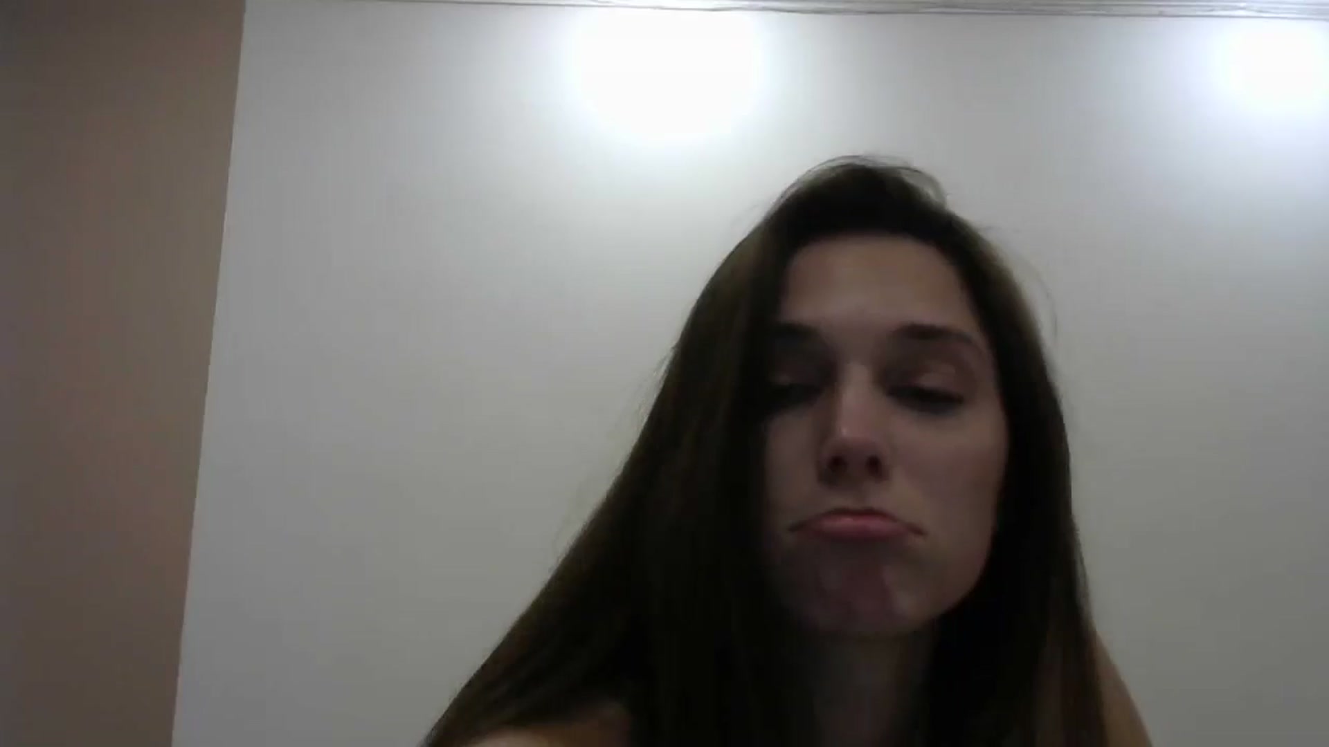 Gallery image thumbnail from HaleyReed's myfreecams stream on, 05/12/2024, 17:54 image 18 of 20