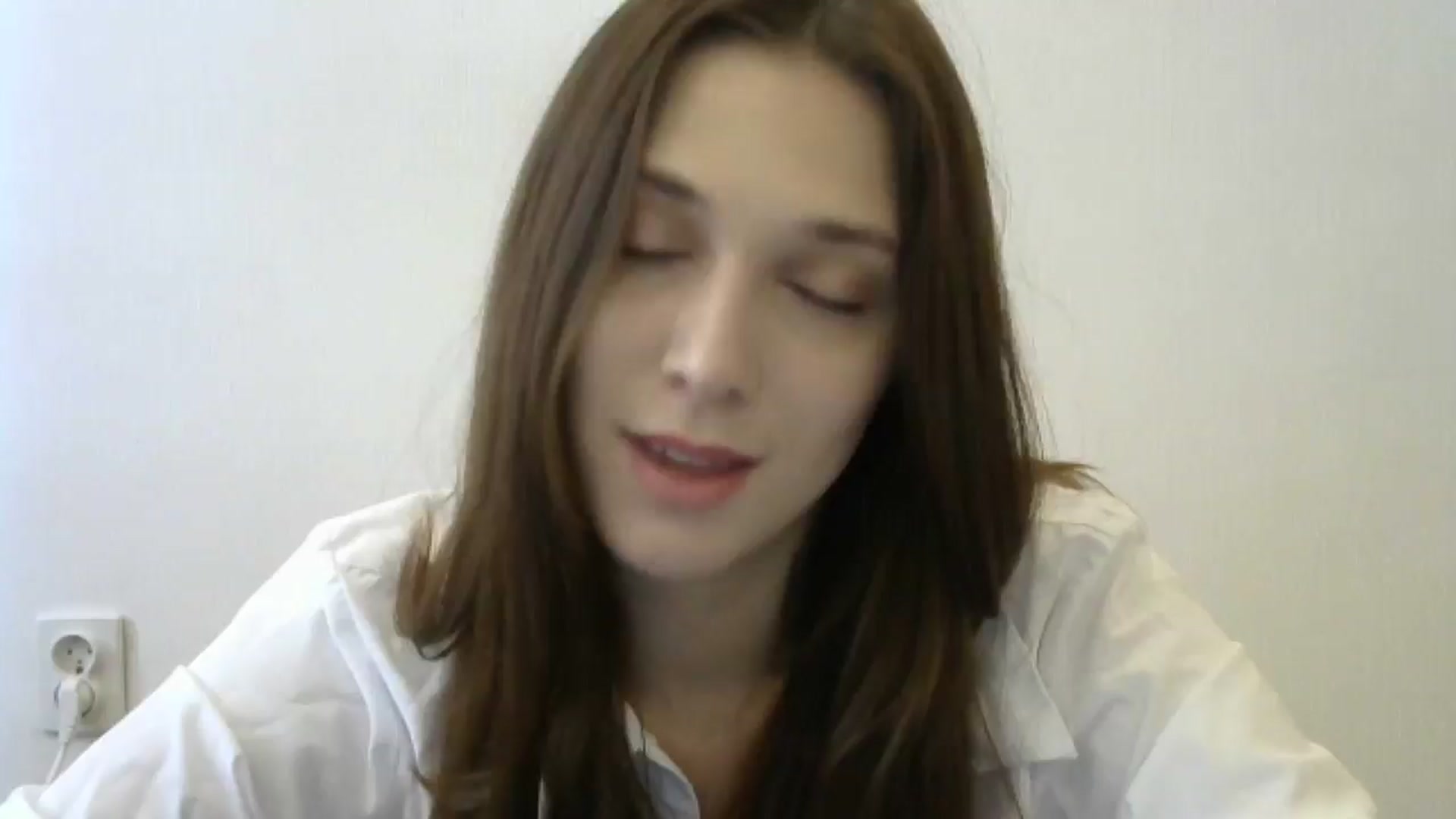 Gallery image thumbnail from HaleyReed's myfreecams stream on, 05/15/2024, 10:31 image 6 of 20