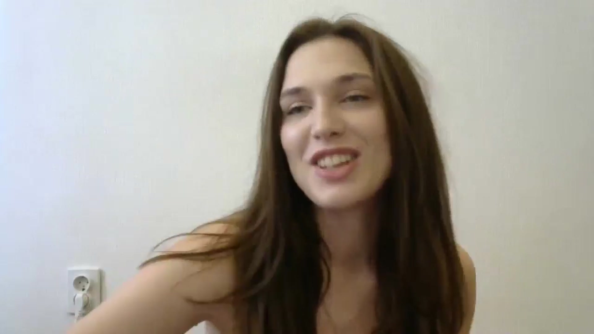 Gallery image thumbnail from HaleyReed's myfreecams stream on, 05/15/2024, 11:36 image 7 of 20