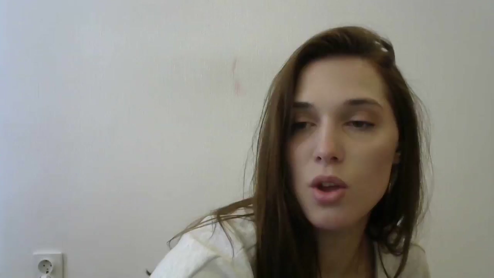 Gallery image thumbnail from HaleyReed's myfreecams stream on, 05/15/2024, 13:40 image 10 of 20