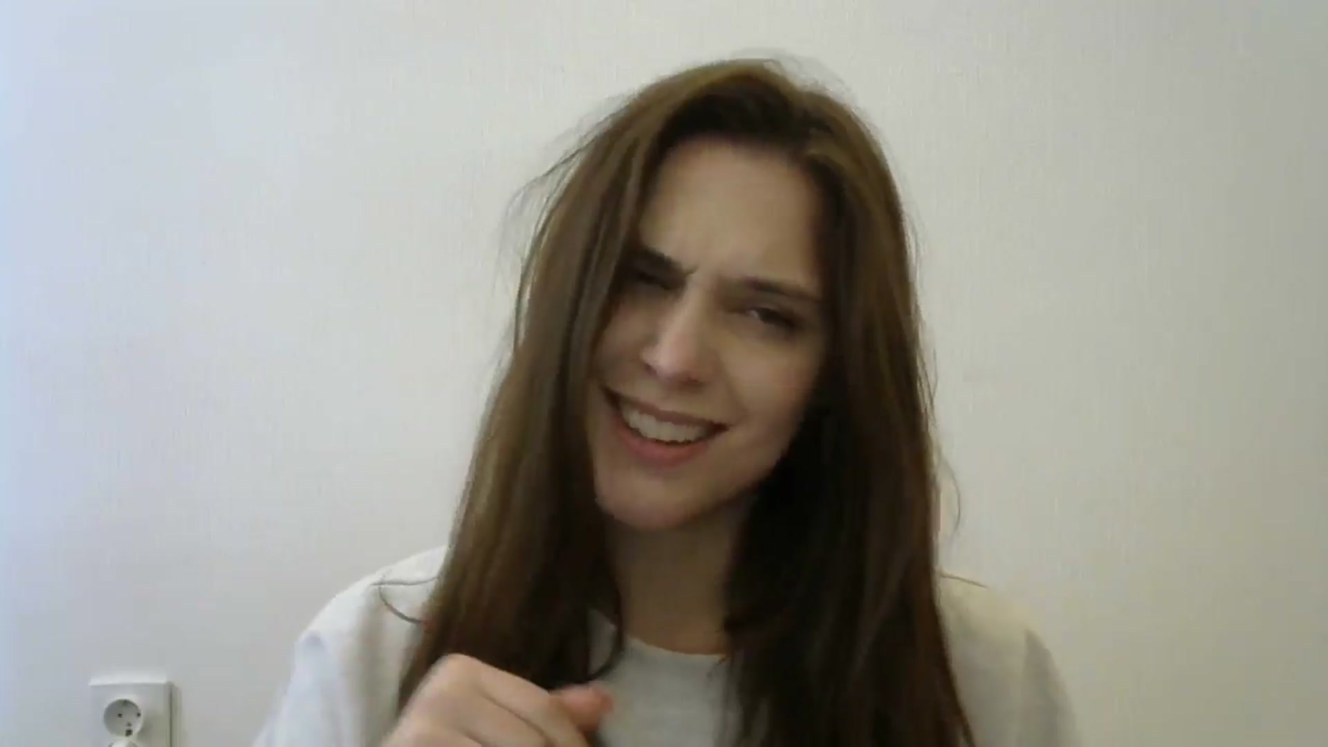 Gallery image thumbnail from HaleyReed's myfreecams stream on, 05/15/2024, 13:40 image 19 of 20