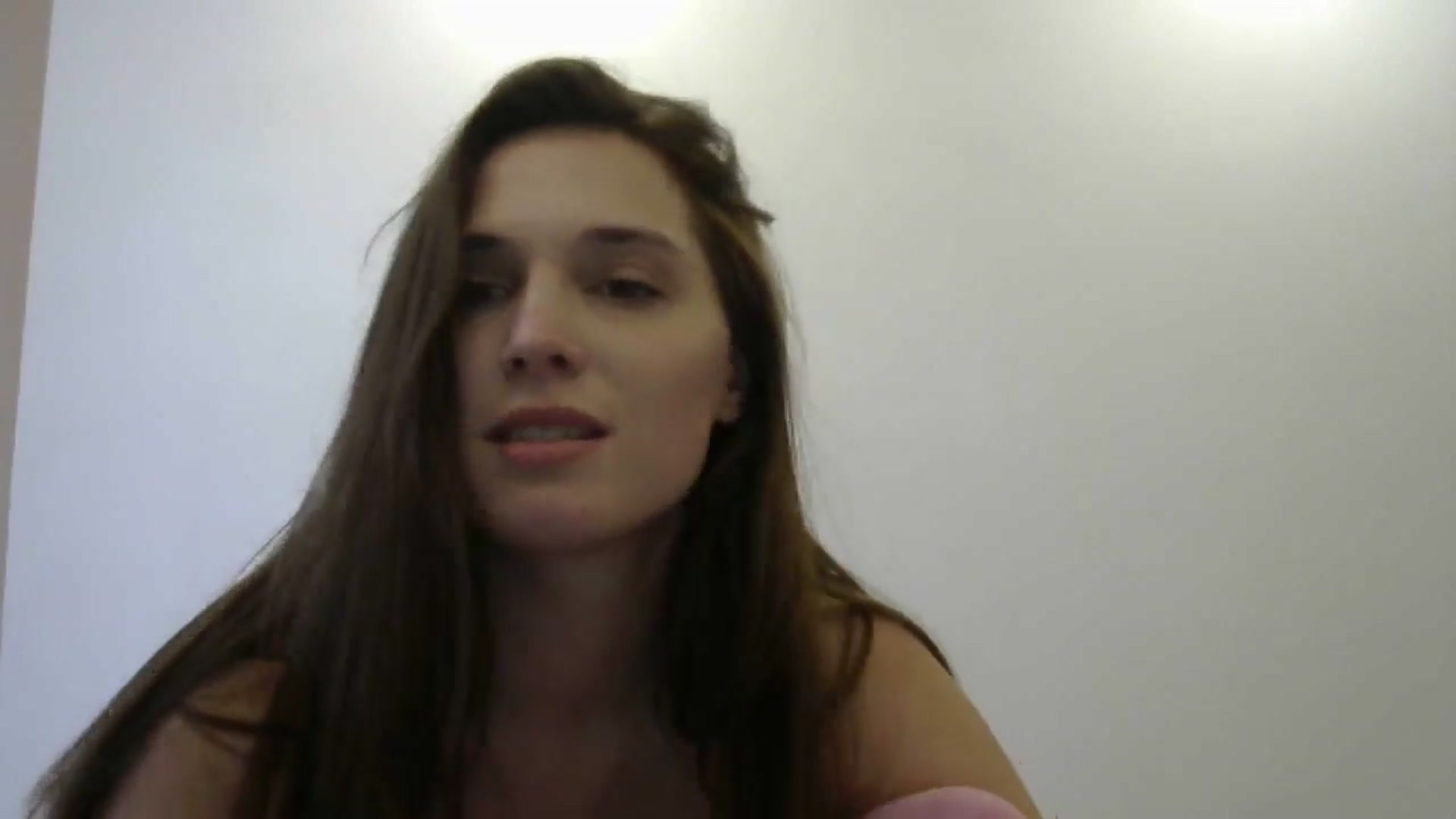 Gallery image thumbnail from HaleyReed's myfreecams stream on, 05/15/2024, 14:12 image 15 of 20