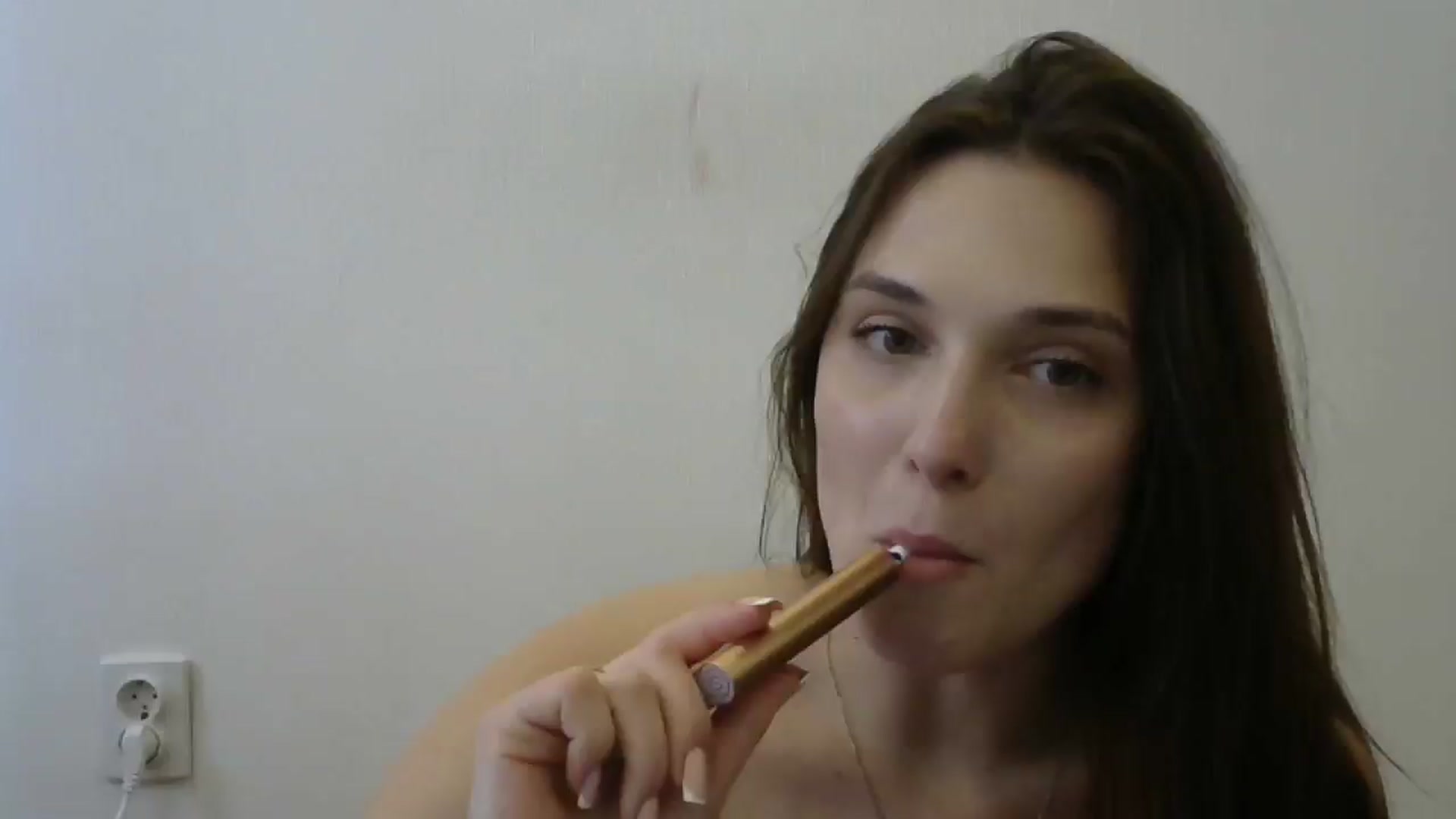 Gallery image thumbnail from HaleyReed's myfreecams stream on, 05/15/2024, 14:12 image 1 of 20