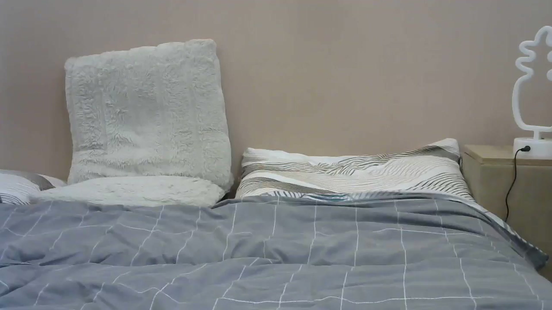 Gallery image thumbnail from HaleyReed's myfreecams stream on, 05/15/2024, 15:47 image 5 of 20