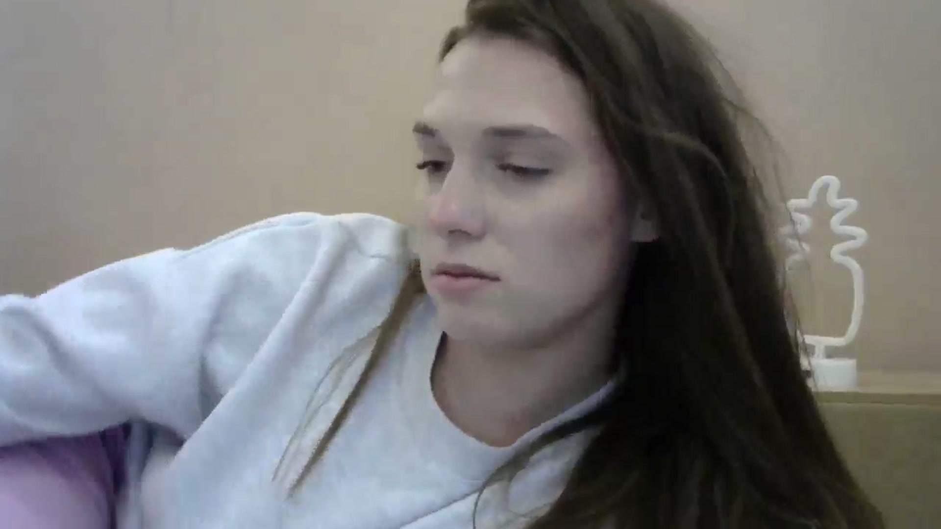 Gallery image thumbnail from HaleyReed's myfreecams stream on, 05/15/2024, 15:47 image 15 of 20