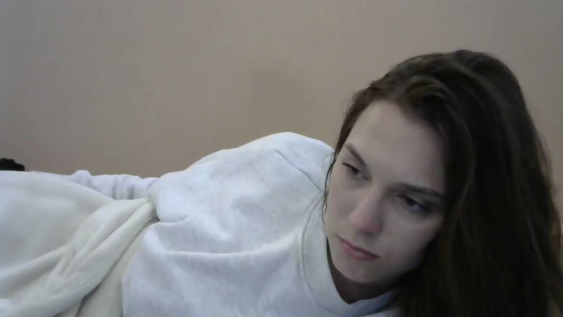 Gallery image thumbnail from HaleyReed's myfreecams stream on, 05/15/2024, 15:59 image 15 of 20